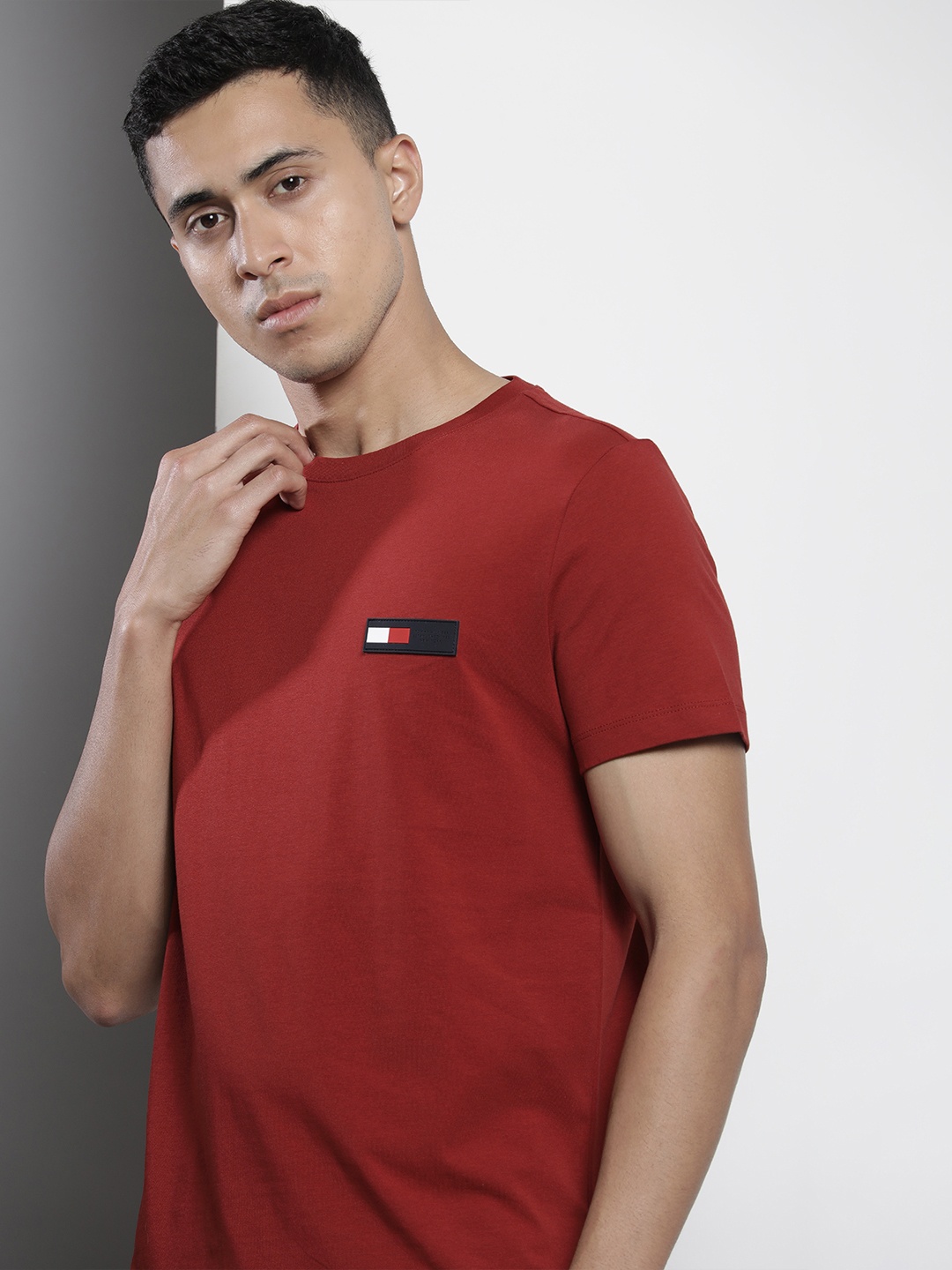

Tommy Hilfiger Men Pure Cotton Applique Slim Fit T-shirt, Red