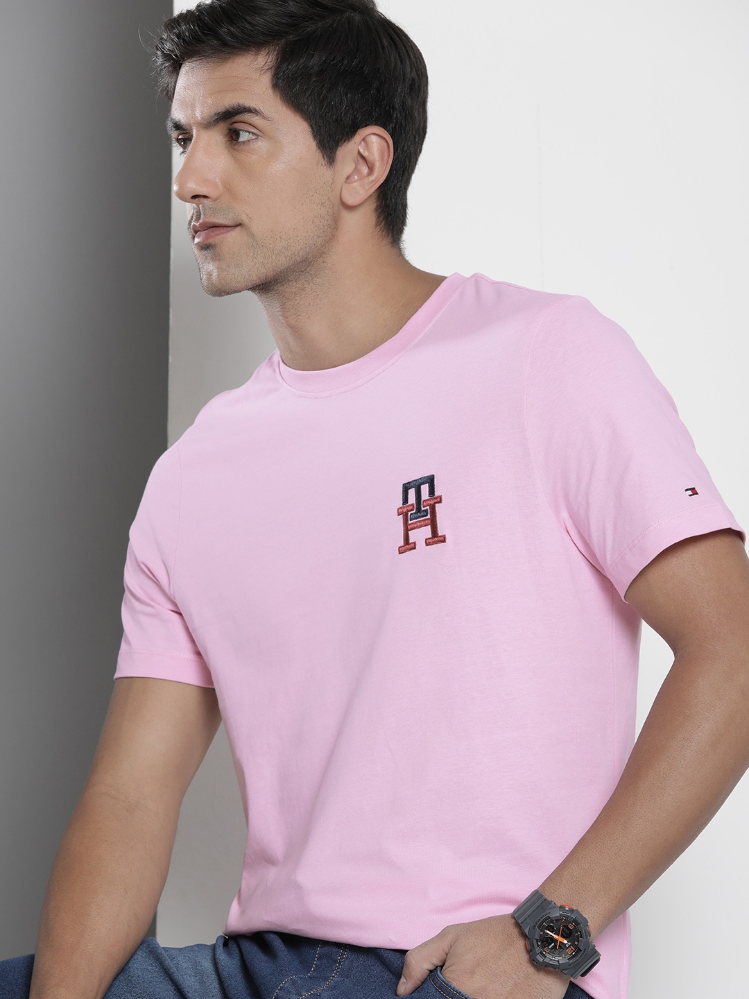 

Tommy Hilfiger Men Solid Brand Logo Pure Cotton T-shirt, Pink
