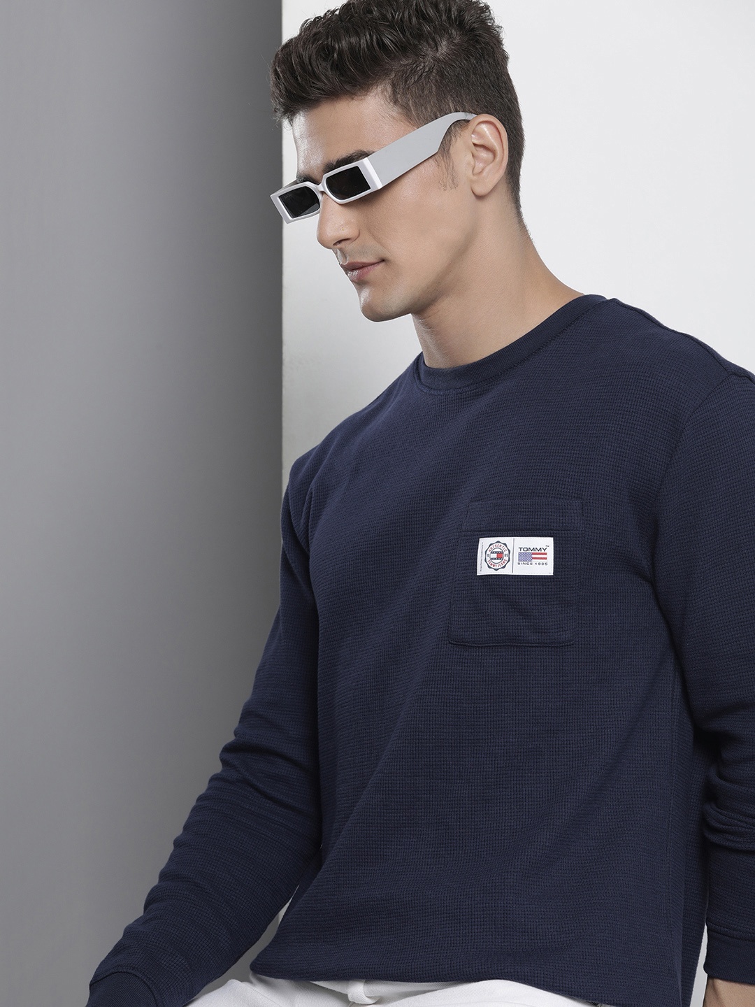 

Tommy Hilfiger Self-Design Ribbed & Applique Detail Sustainable T-shirt With Chest Pocket, Navy blue