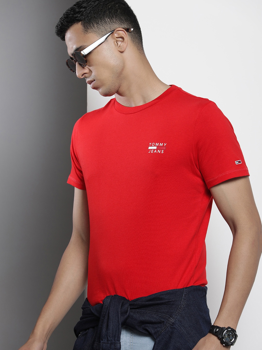 

Tommy Hilfiger Men Pure Cotton Solid T-shirt, Red