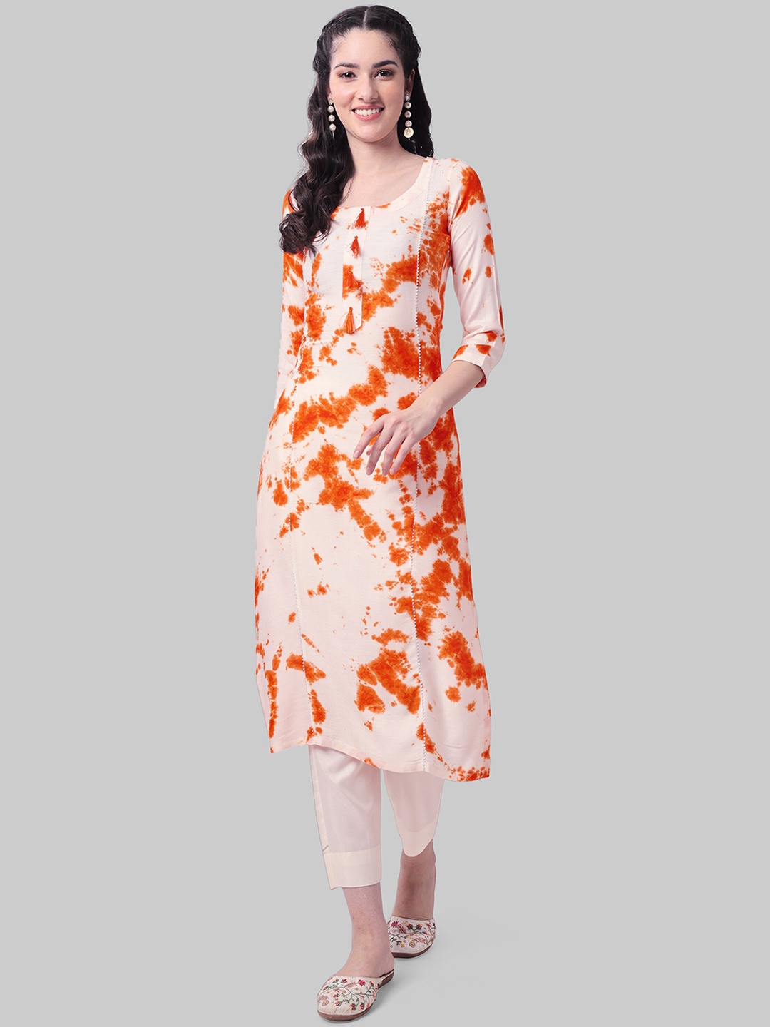 

ASPORA Women Dyed Kurta with Trousers, Orange
