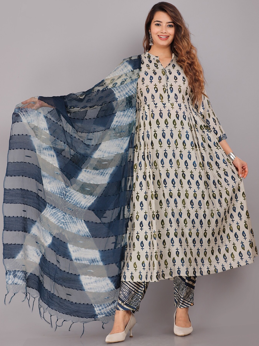 

KALINI Floral Printed Kurta with Trousers & Dupatta, Navy blue