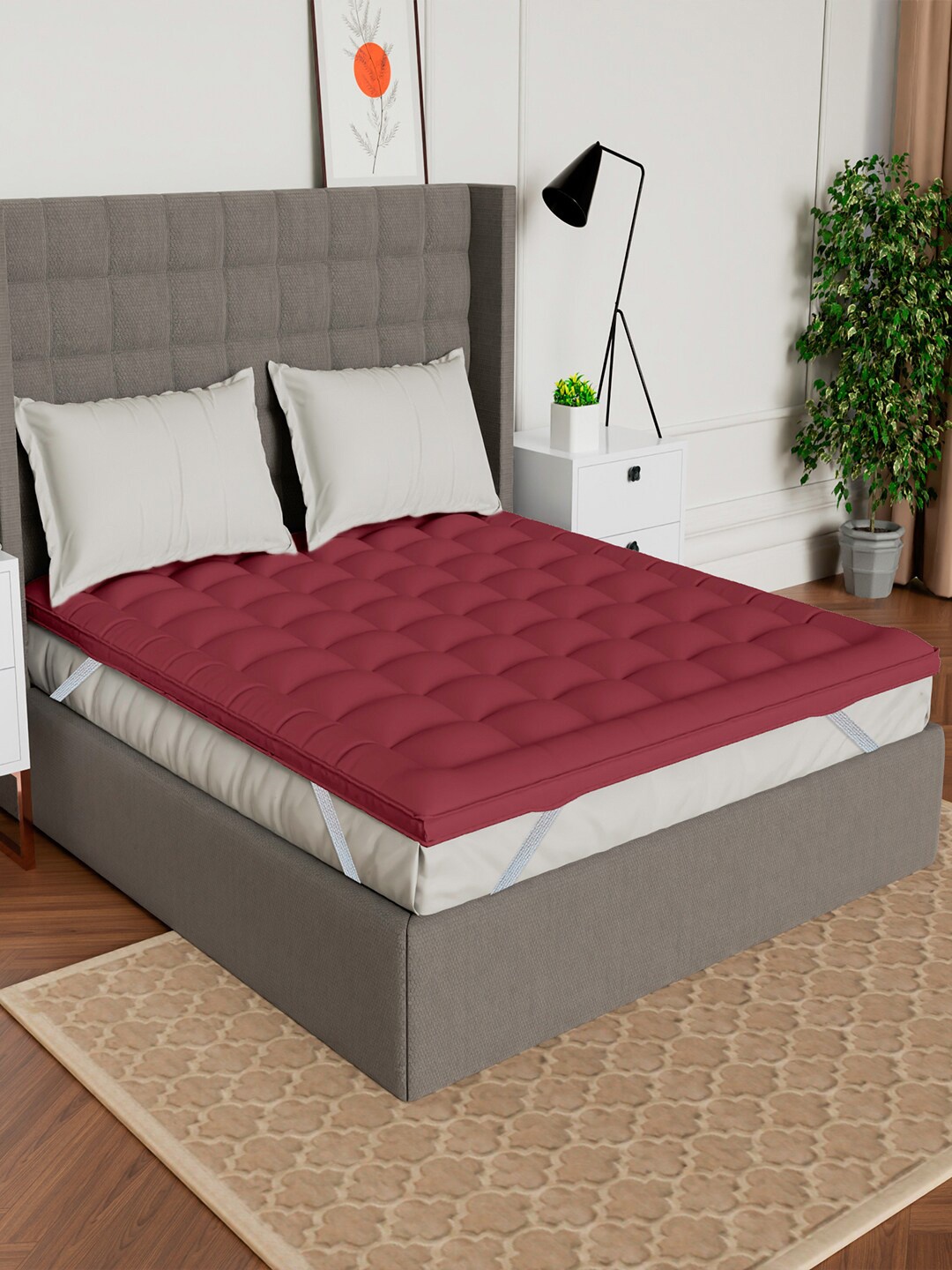

AVI 500 GSM Double Bed Mattress Protector, Maroon