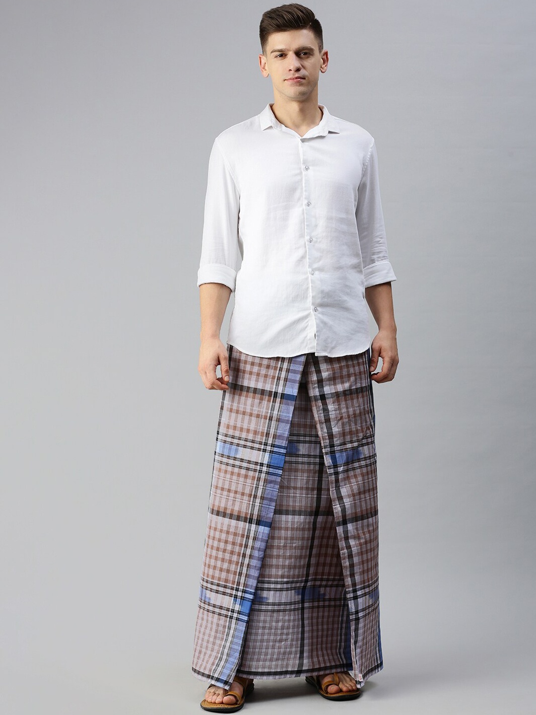 

Ulama Men Checked Pure-Cotton Lungi, Brown