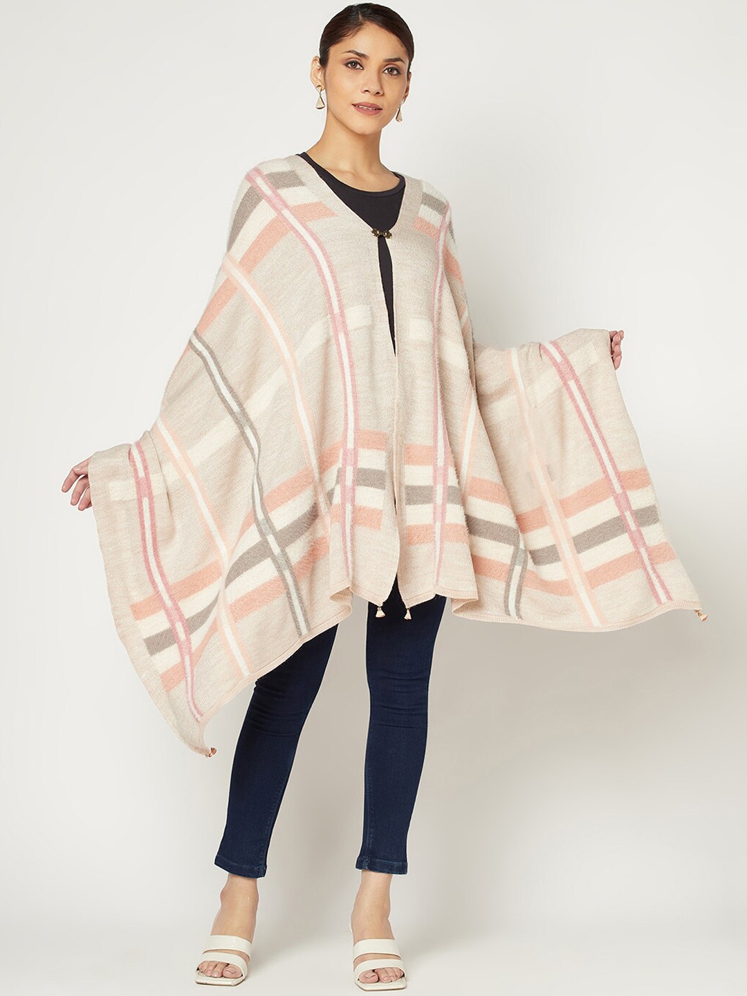 

Knitstudio Women Checked Knitted Shawl, Beige