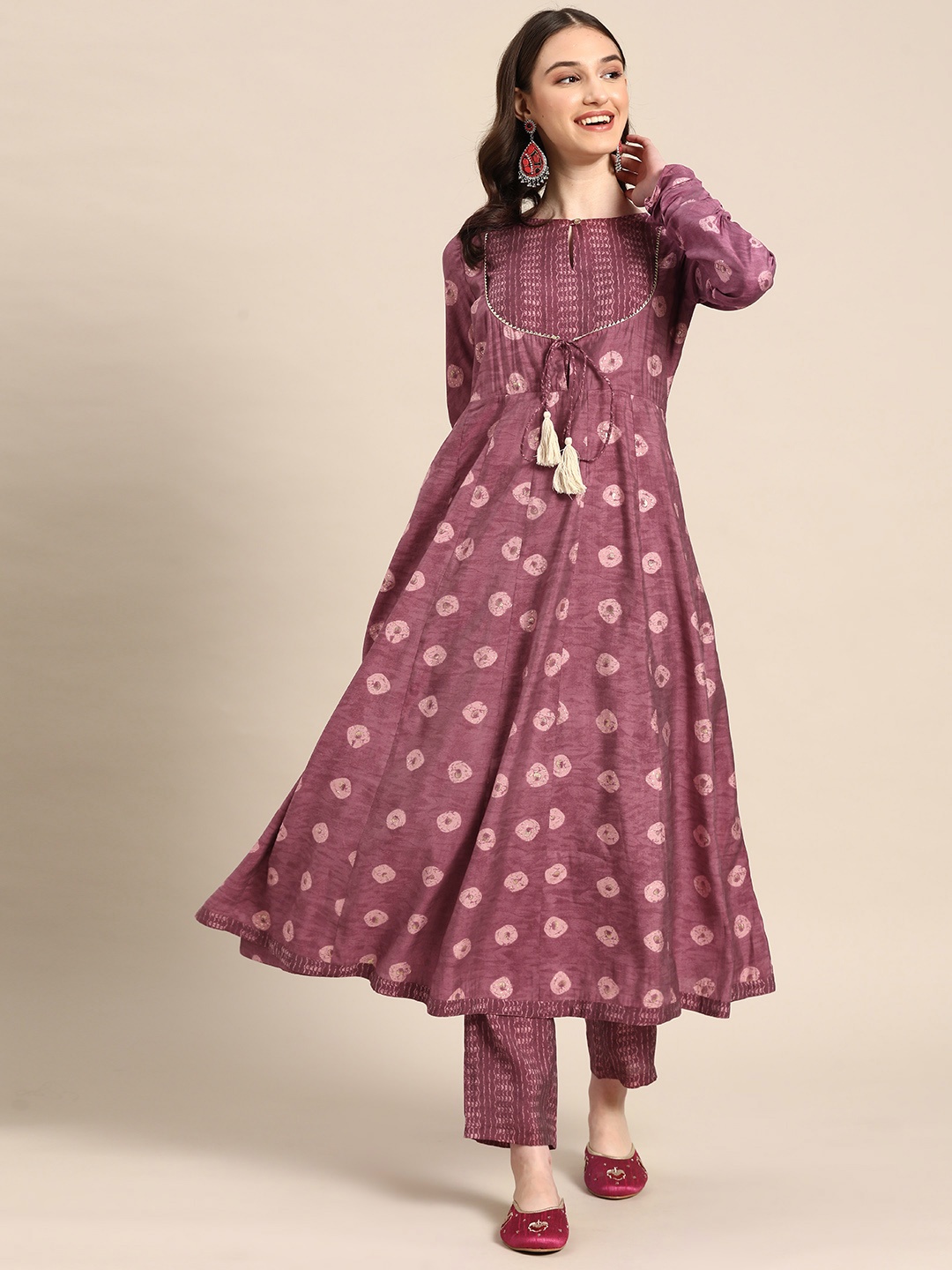 

Sangria Women Ethnic Motifs Printed Empire Gotta Patti Kurta with Trousers, Purple