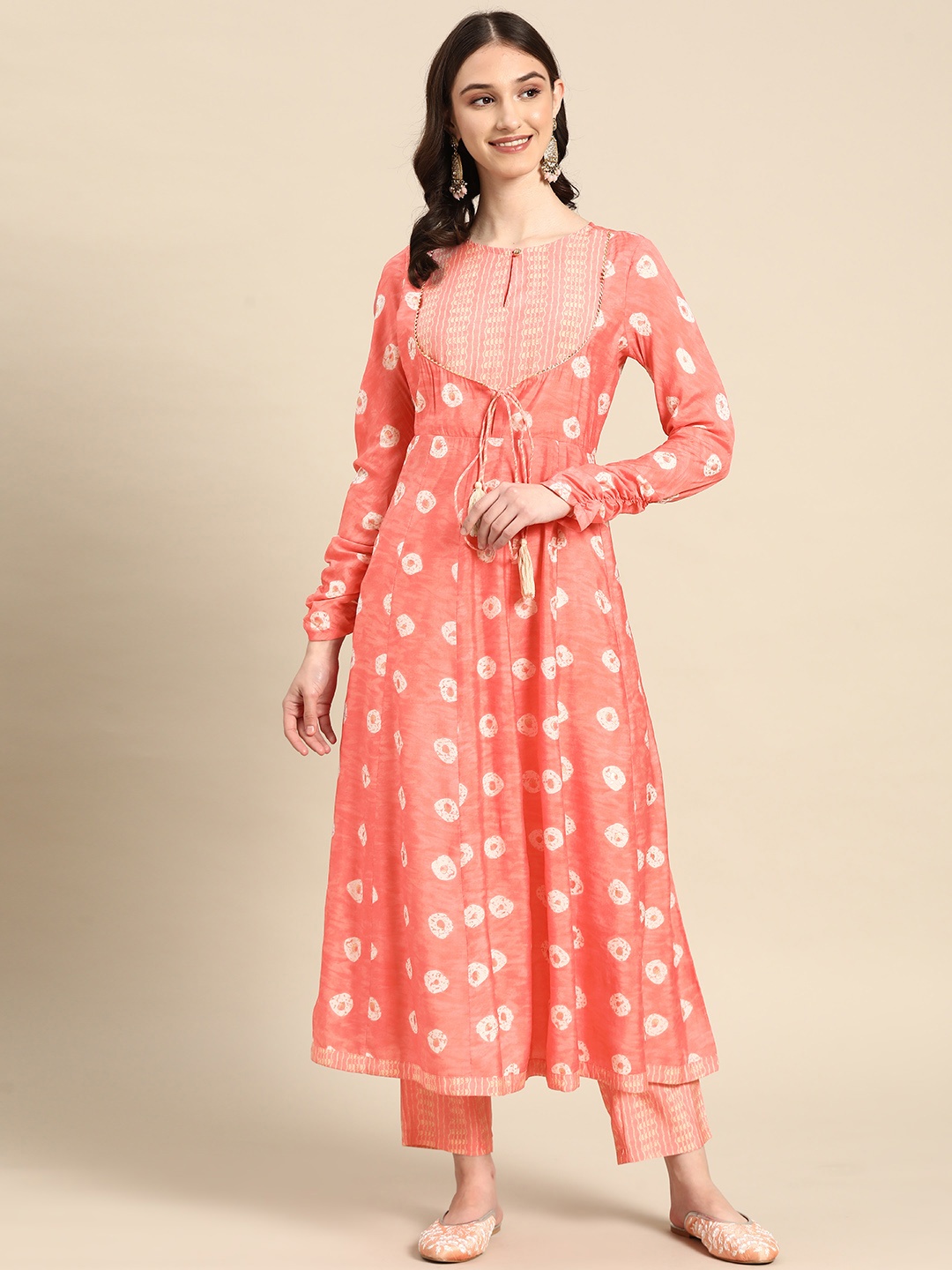 

Sangria Women Ethnic Motifs Printed Empire Gotta Patti Kurta with Trousers, Coral