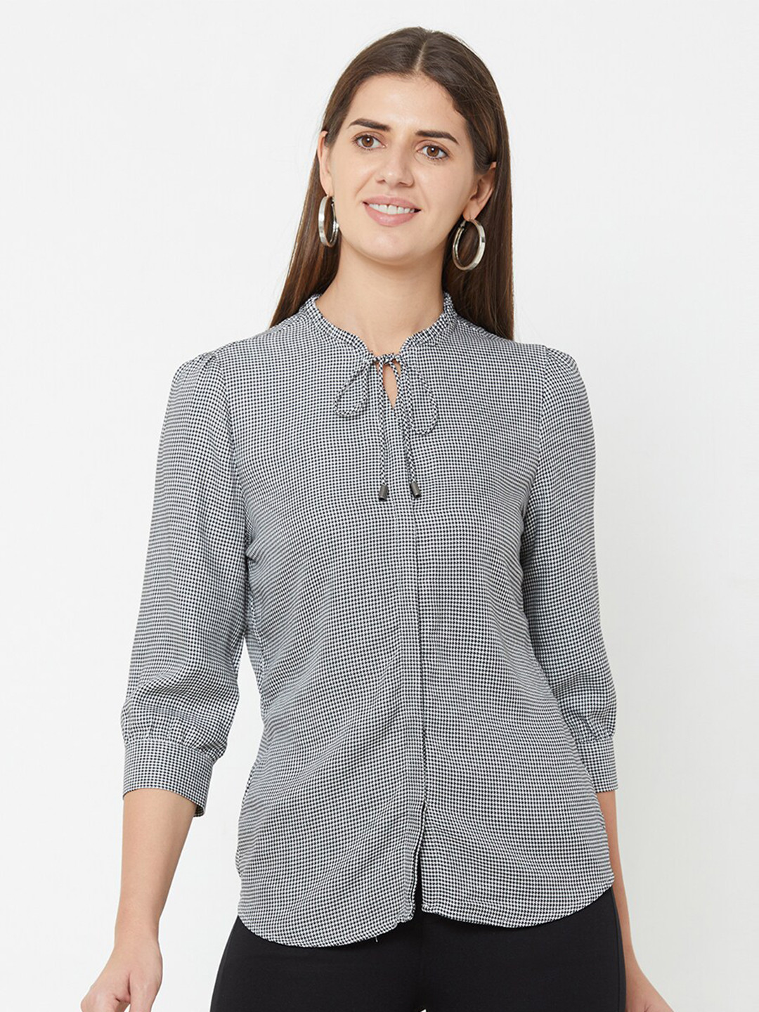 

Kraus Jeans Women Printed Casual Shirt, Black