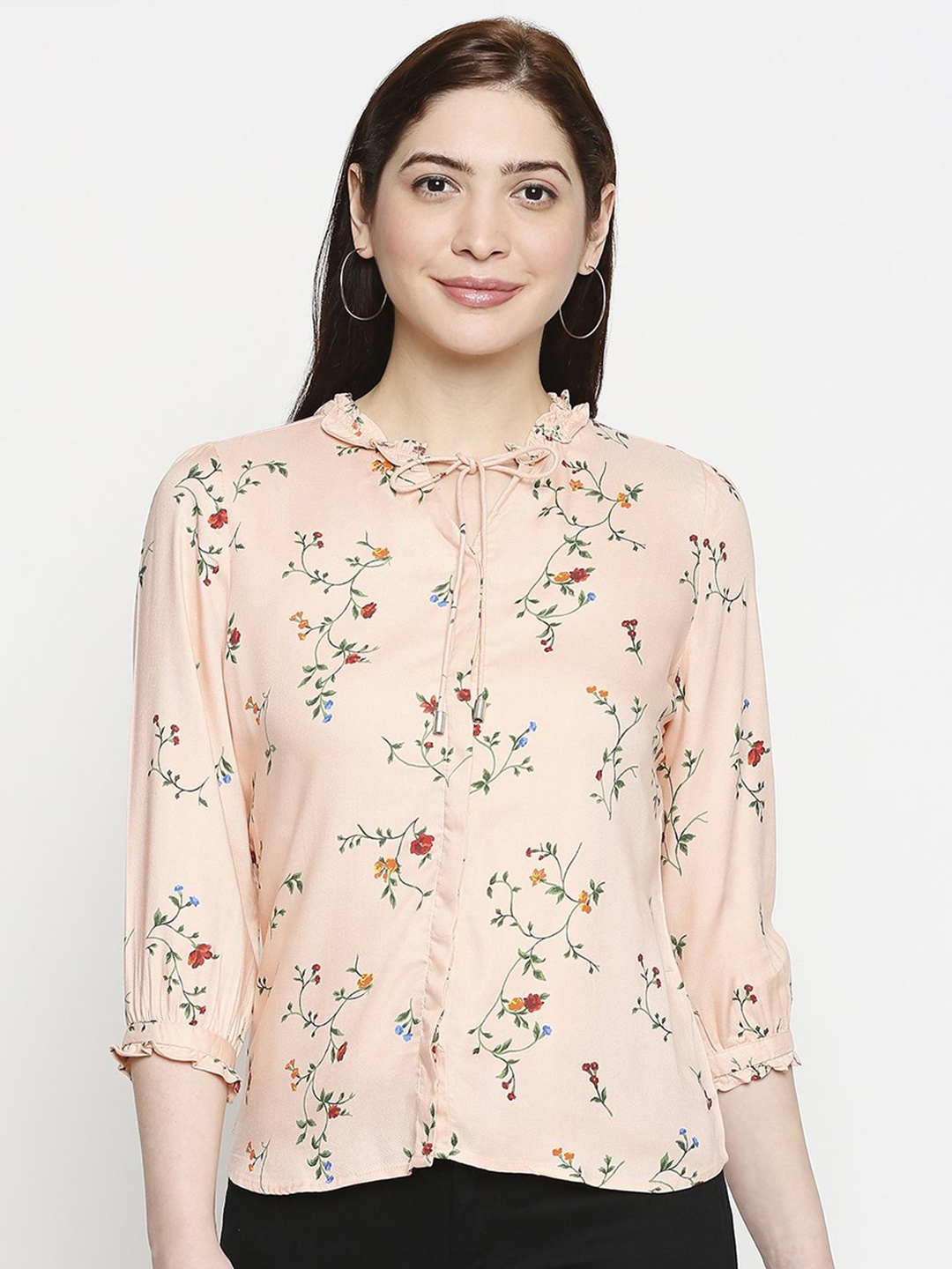 

Kraus Jeans Women Peach-Coloured Floral Printed Casual Shirt