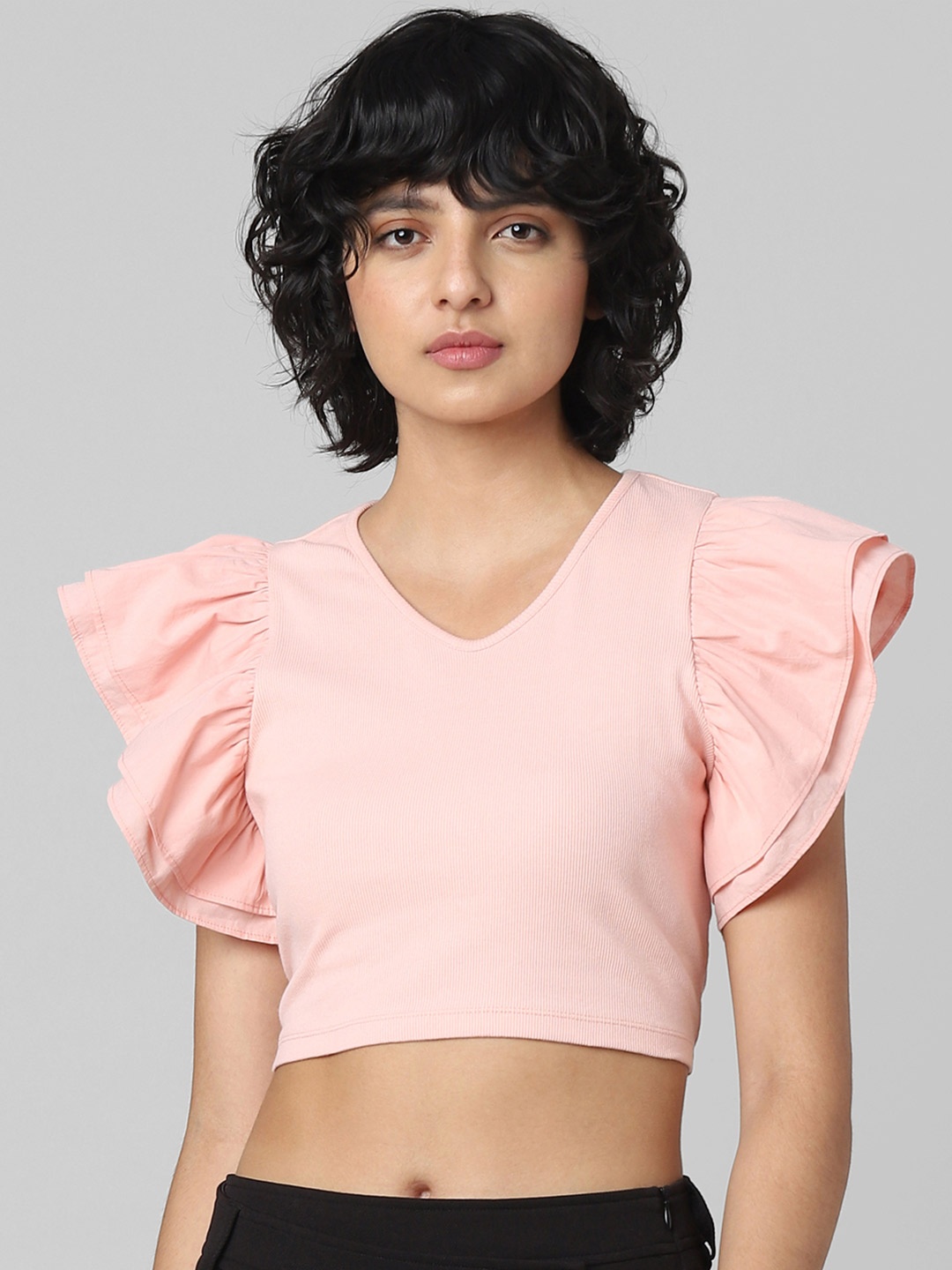 

ONLY Ruffles Flutter Sleeves Crop Top, Pink