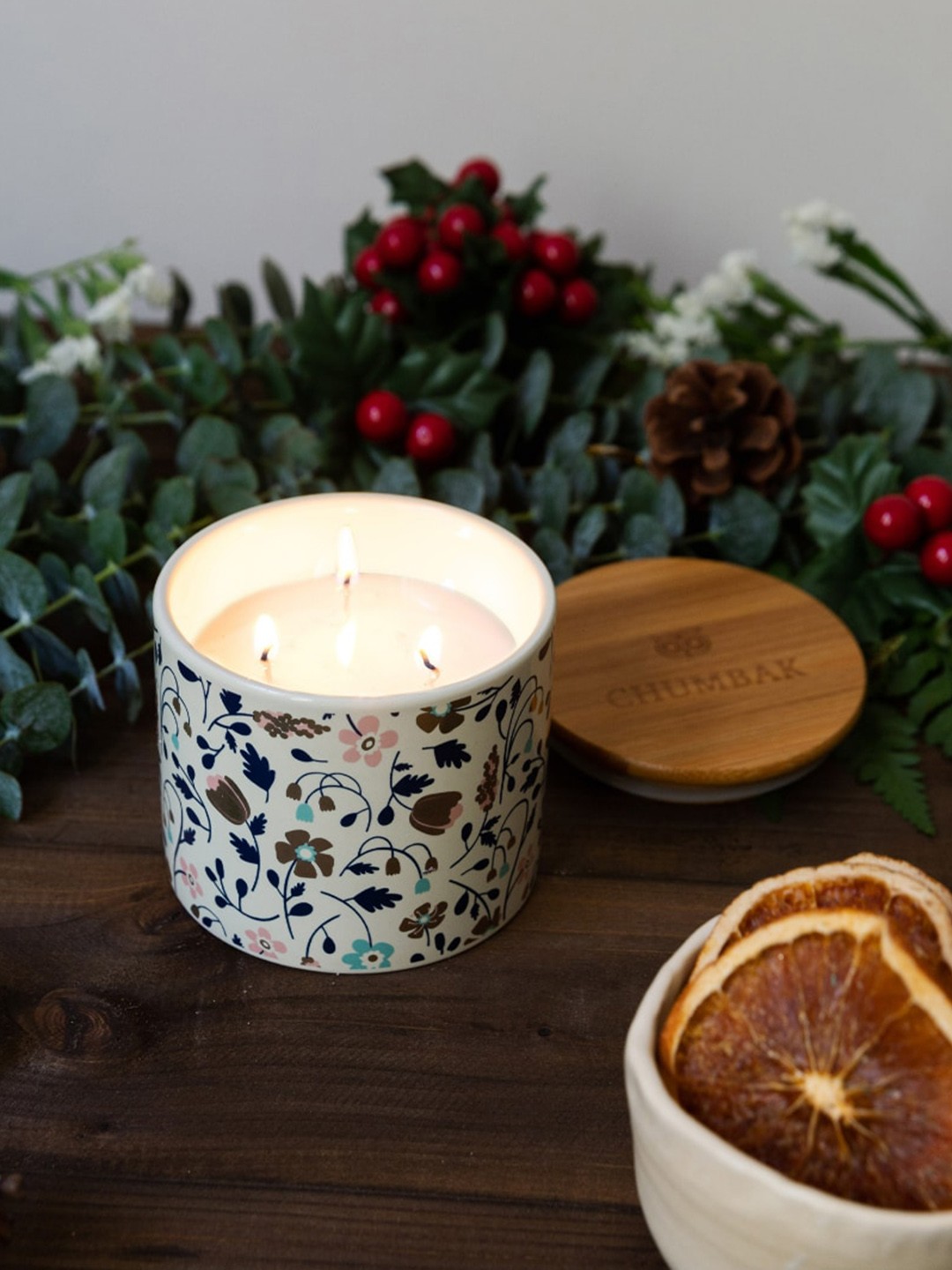 

Chumbak White Let it Snow Candle Jar