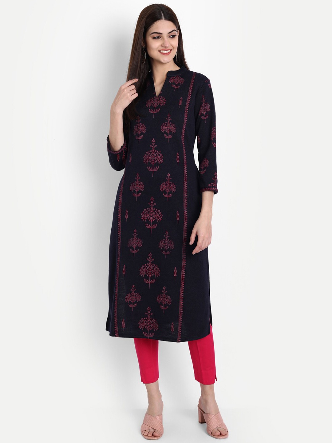 

SUTI Floral Printed Mandarin Collar Kurta, Navy blue