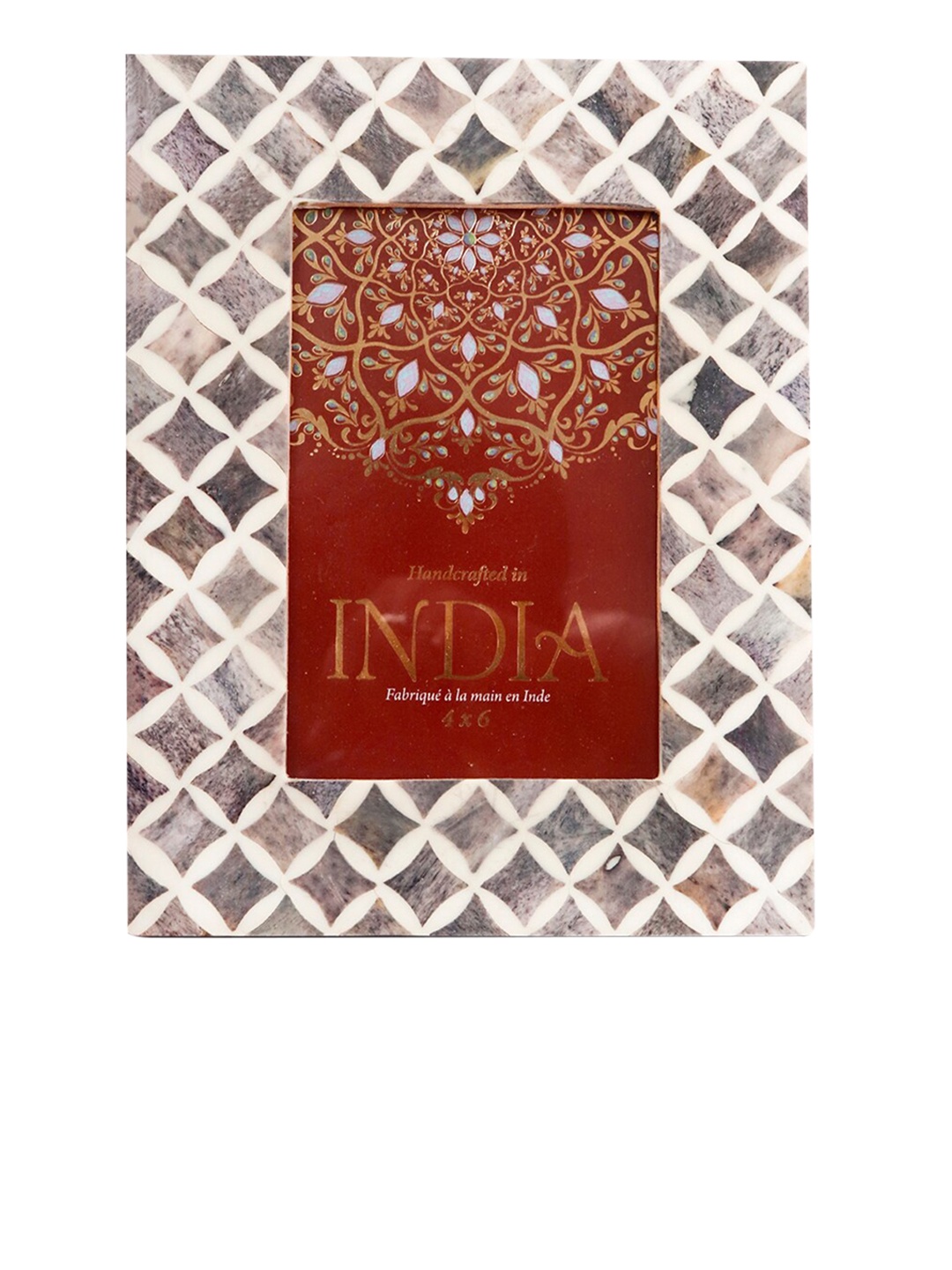 

CASA DECOR White & Grey Diamond Cut Design Photo Frame