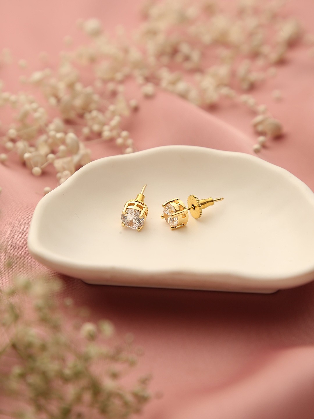 

Klissaa Gold Plated Contemporary Studs Earrings