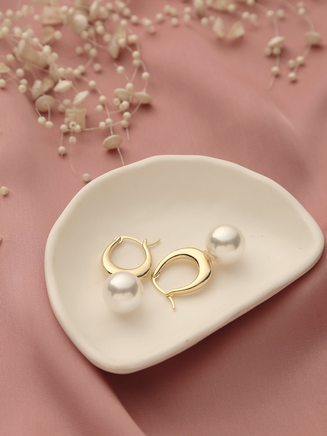 

Klissaa Gold Plated Contemporary Drop Earrings