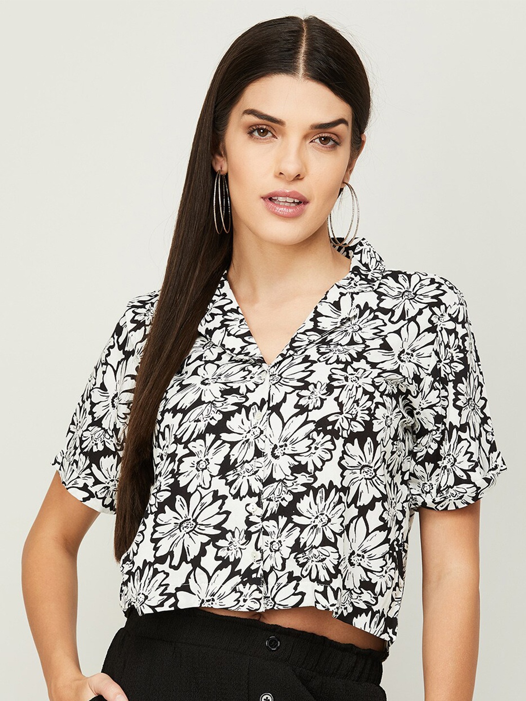 

Ginger by Lifestyle Floral Print Crop Top, Black