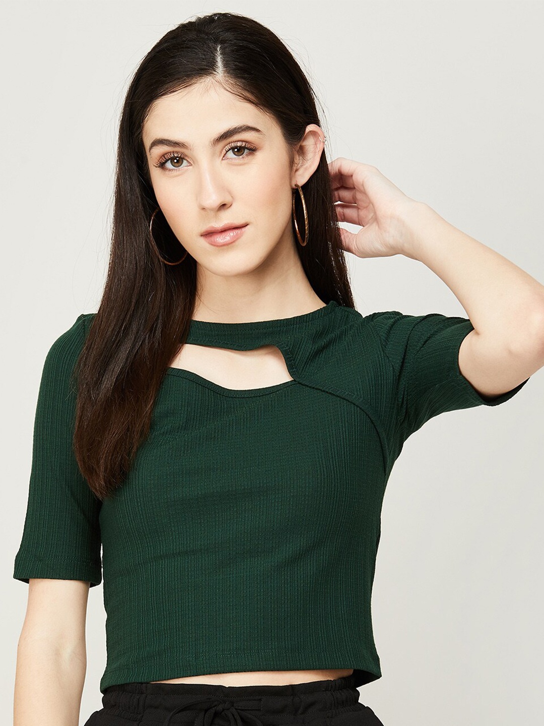 

Ginger by Lifestyle Keyhole Neck Crop Top, Green