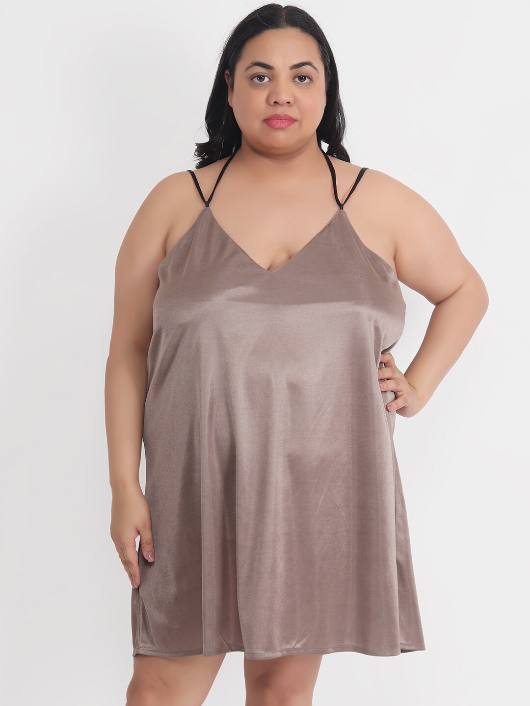 

Klamotten Plus Size Satin Baby Doll, Taupe