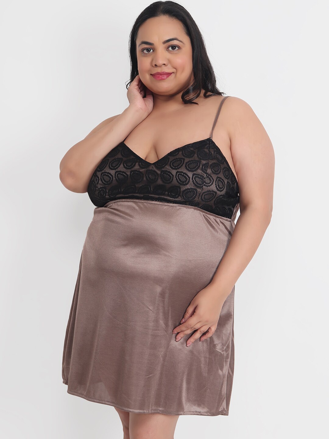 

Klamotten Satin Baby Doll, Taupe