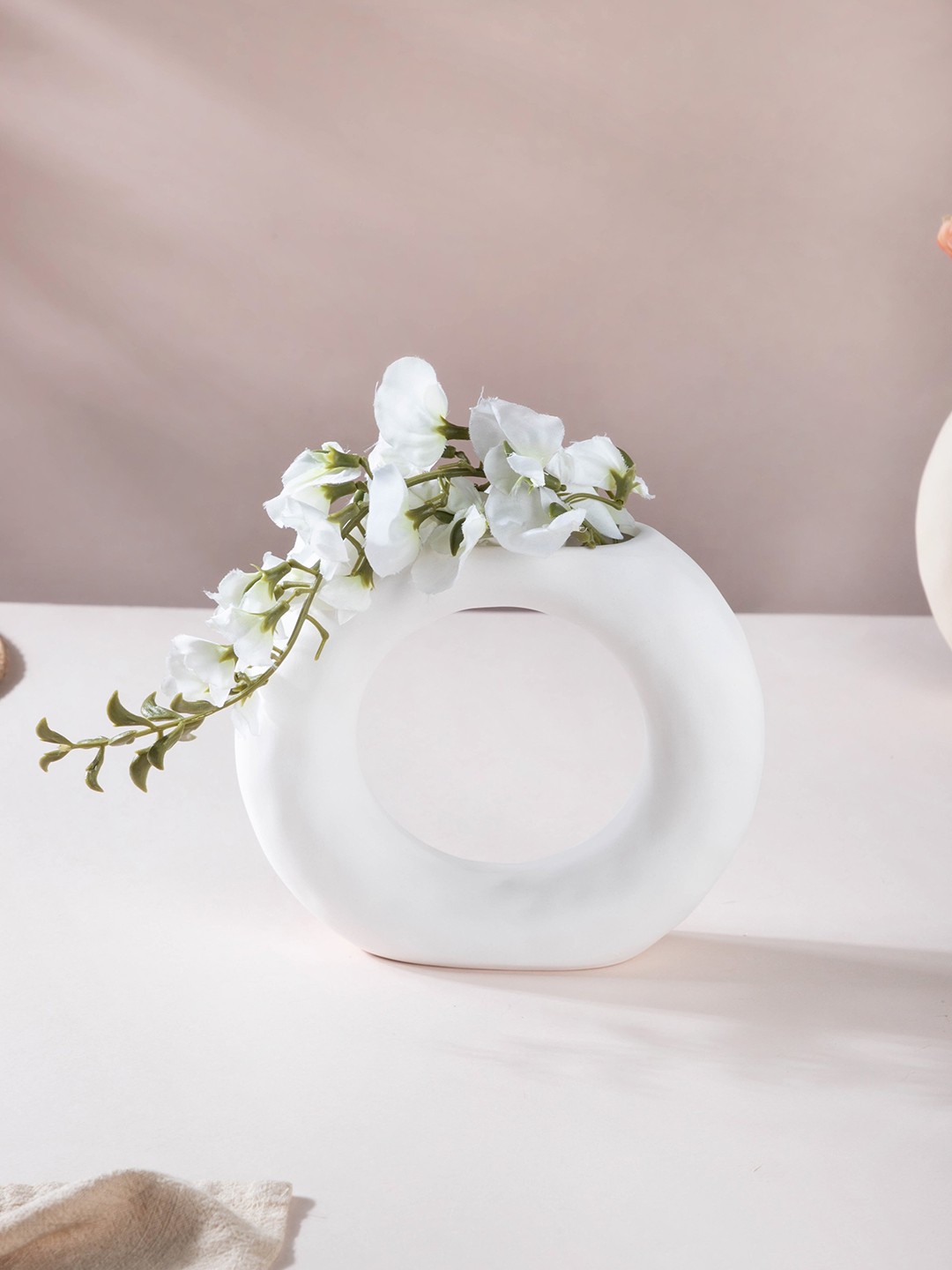 

Nestasia White Textured Hollow Flower Pot