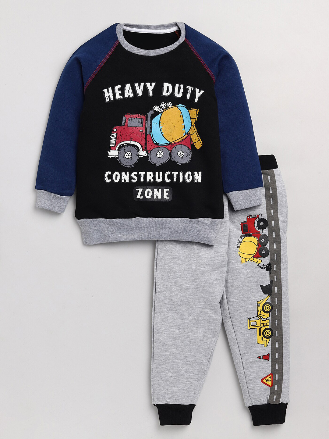 

YK Boys Printed Sweatshirt with Trousers, Blue