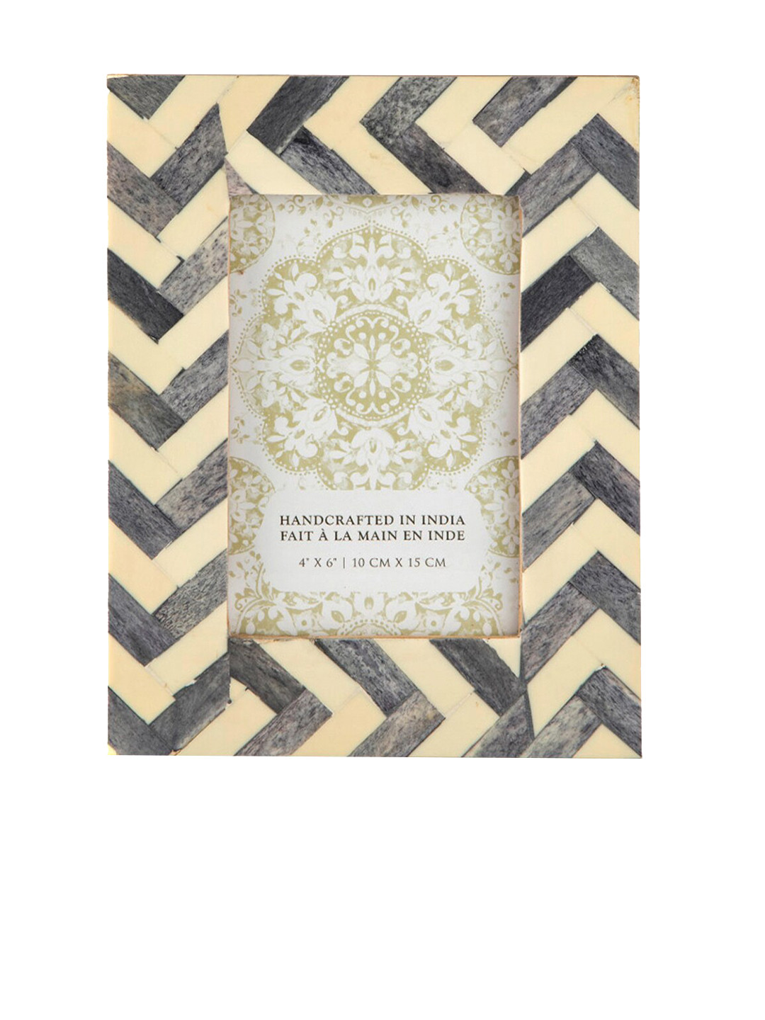 

CASA DECOR Grey & Cream-Coloured Chevron Affair Photo Frame