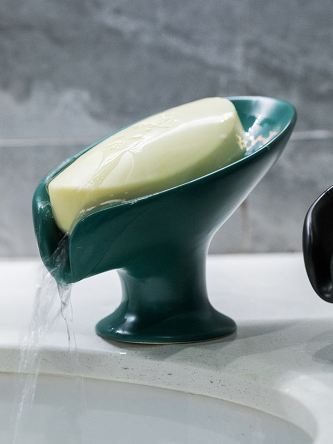 

FabSeasons Green Printed Ceramic Soap Holder