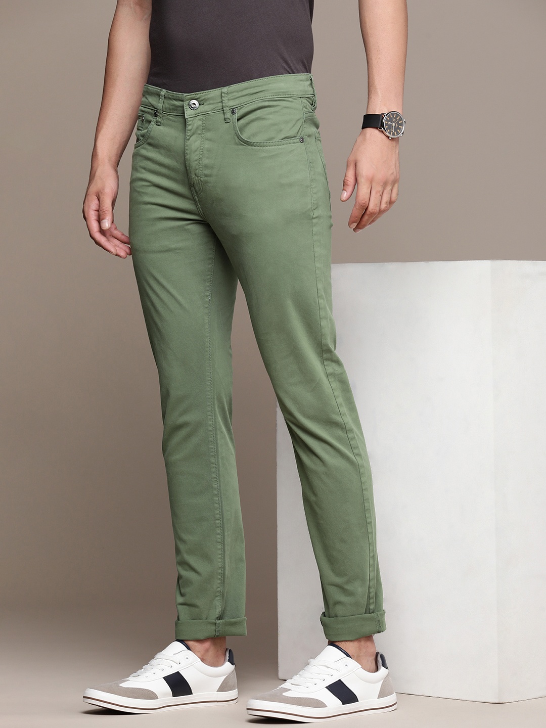 

Nautica Men Mid-Rise Slim Fit Chinos, Green