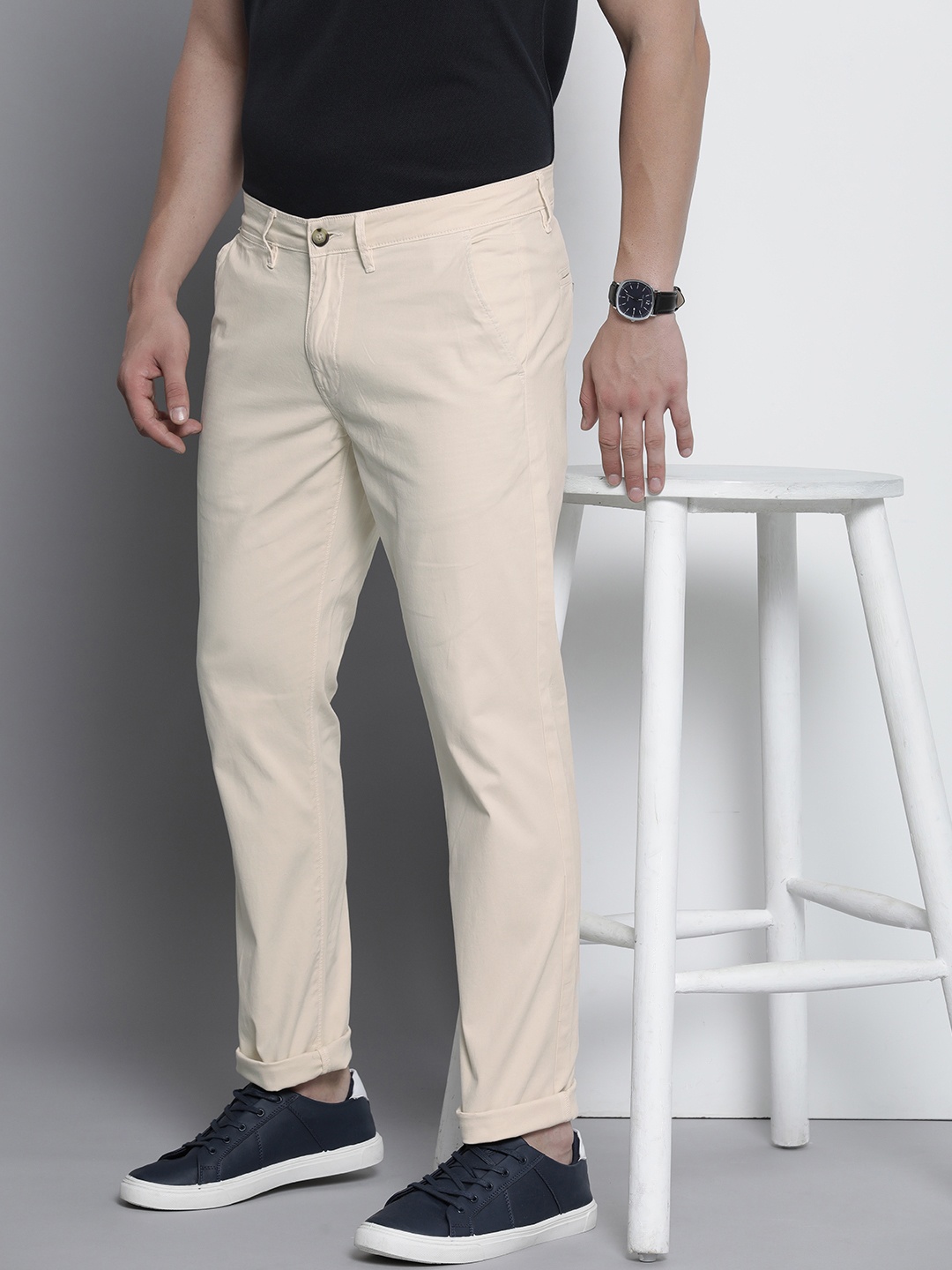 

Nautica Men Solid Mid Rise Flat Front Regular Trousers, Cream