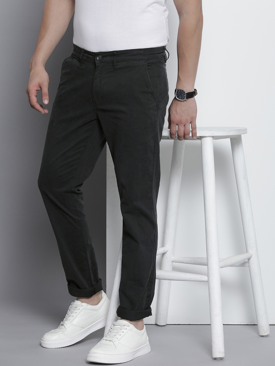 

Nautica Men Solid Mid Rise Flat Front Regular Trousers, Black