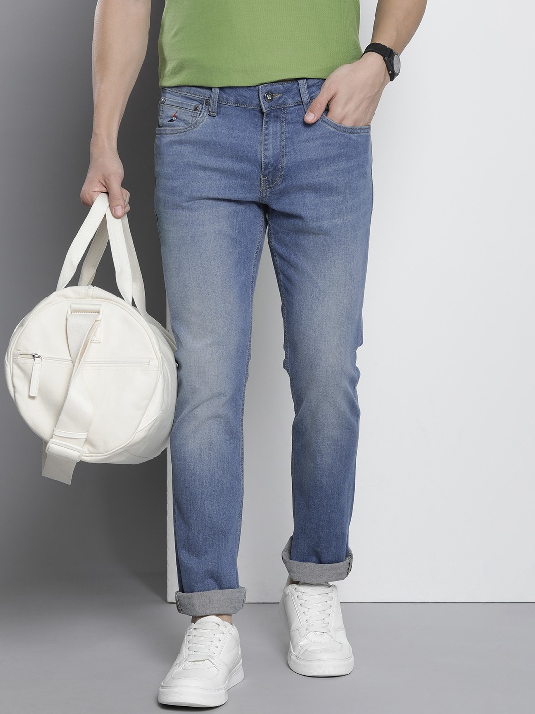 

Nautica Men Straight Fit Heavy Fade Stretchable Jeans, Blue