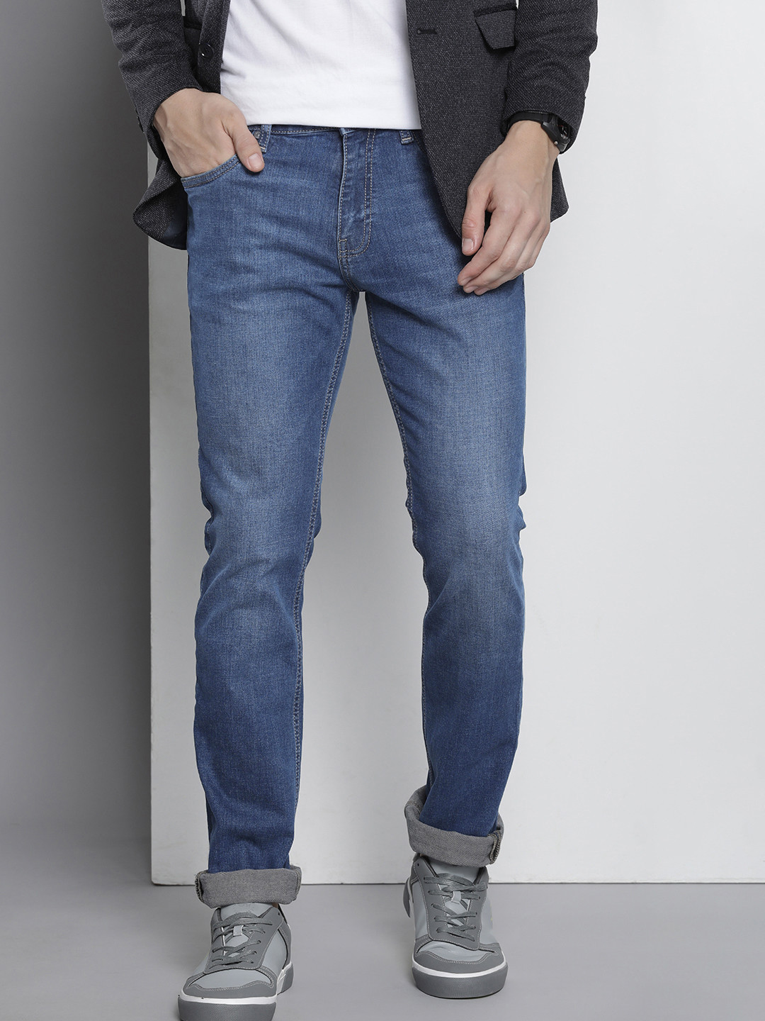 

Nautica Men Straight Fit Heavy Fade Stretchable Jeans, Blue