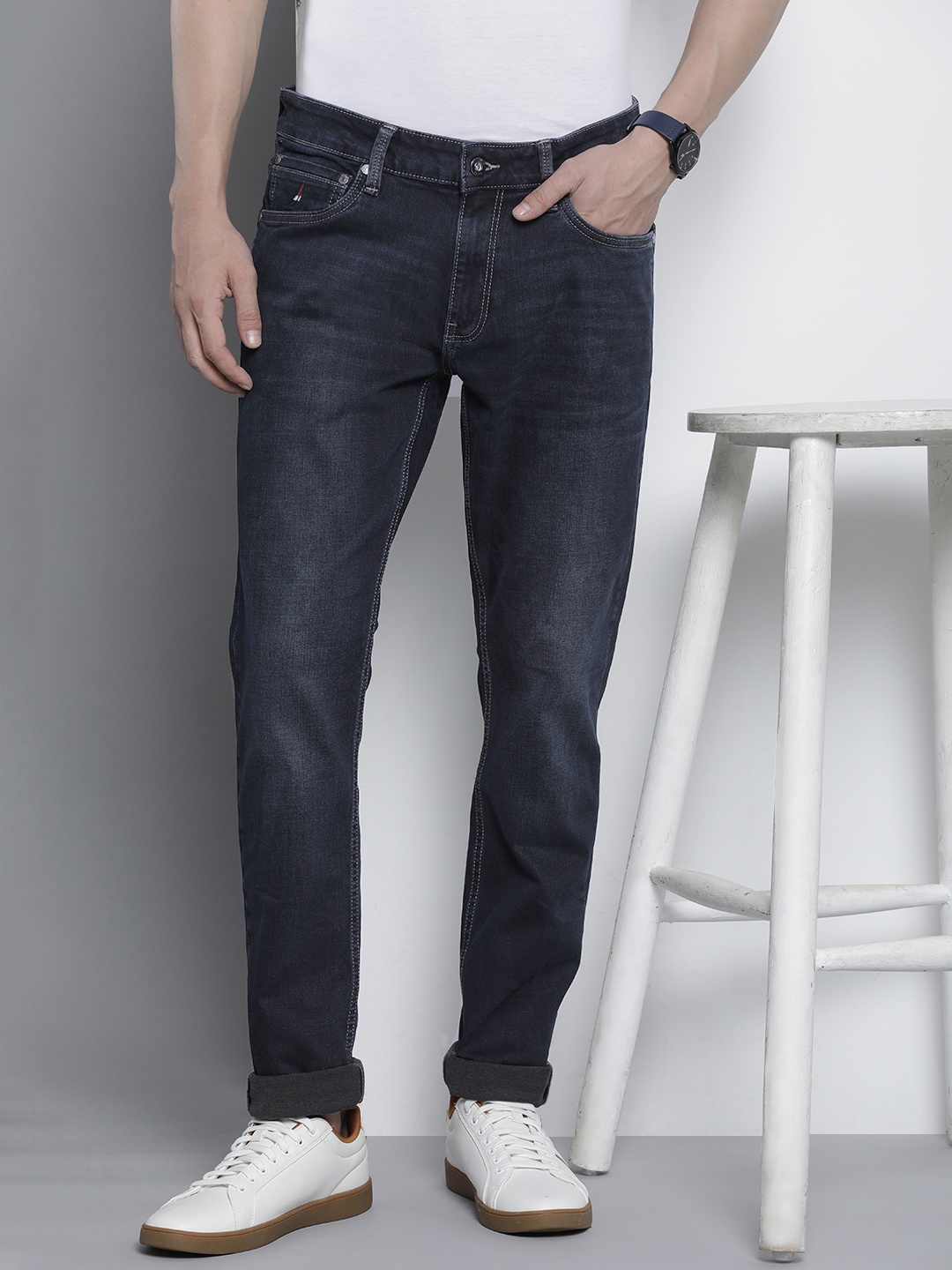 

Nautica Men Slim Fit Light Fade Stretchable Mid-Rise Jeans, Blue