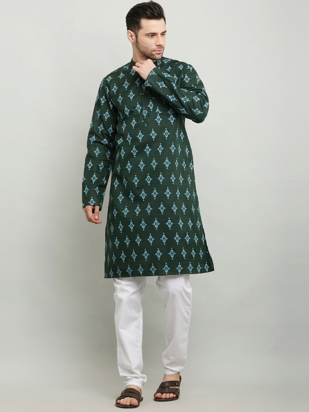 

Waahiba Mandarin Collar Ethnic Motifs Printed Straight Fit Cotton Kurta, Olive