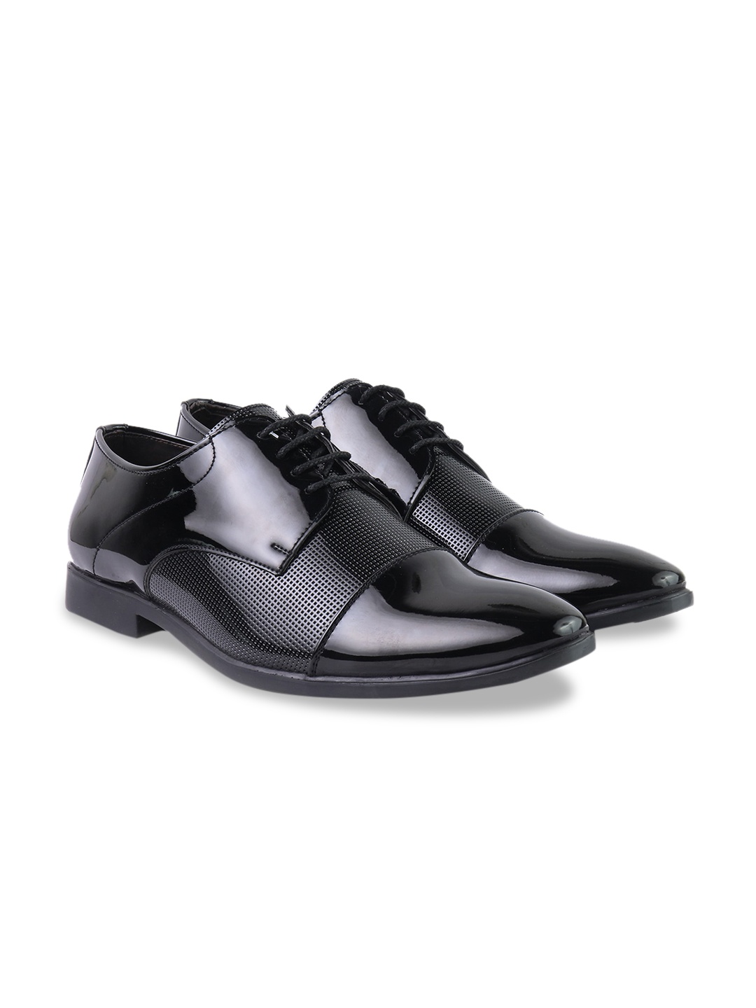

BRATVA Men Textured Derbys Formal Shoes, Black
