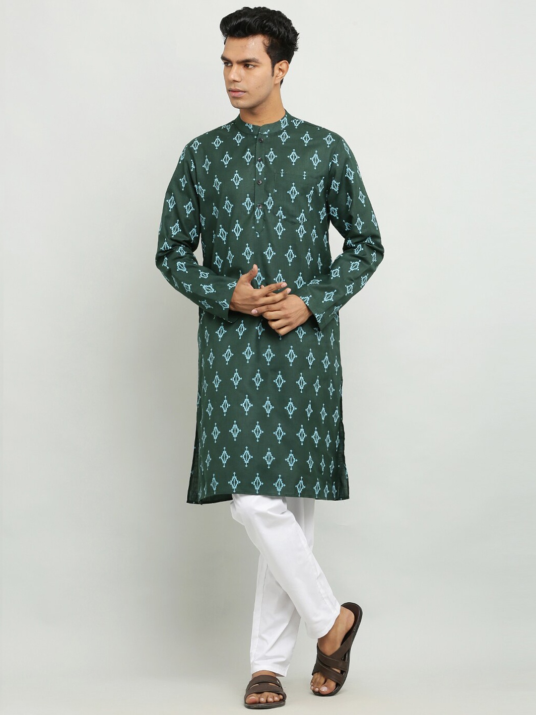 

Waahiba Men Olive Green Printed Kurta with Pyjamas