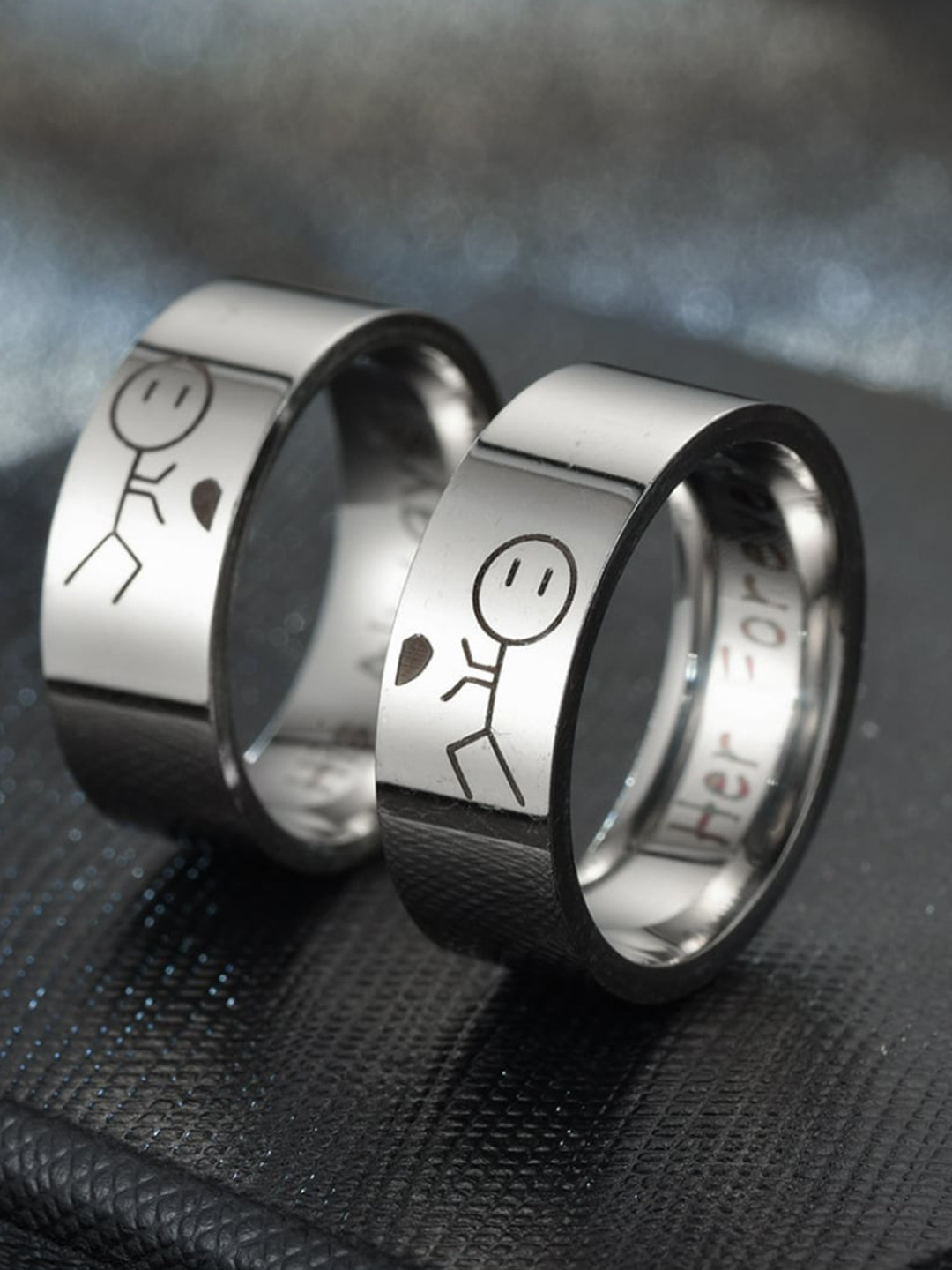 

UNIVERSITY TRENDZ Set Of 2 Rhodium-Plated Designed Couple Finger Rings, Silver