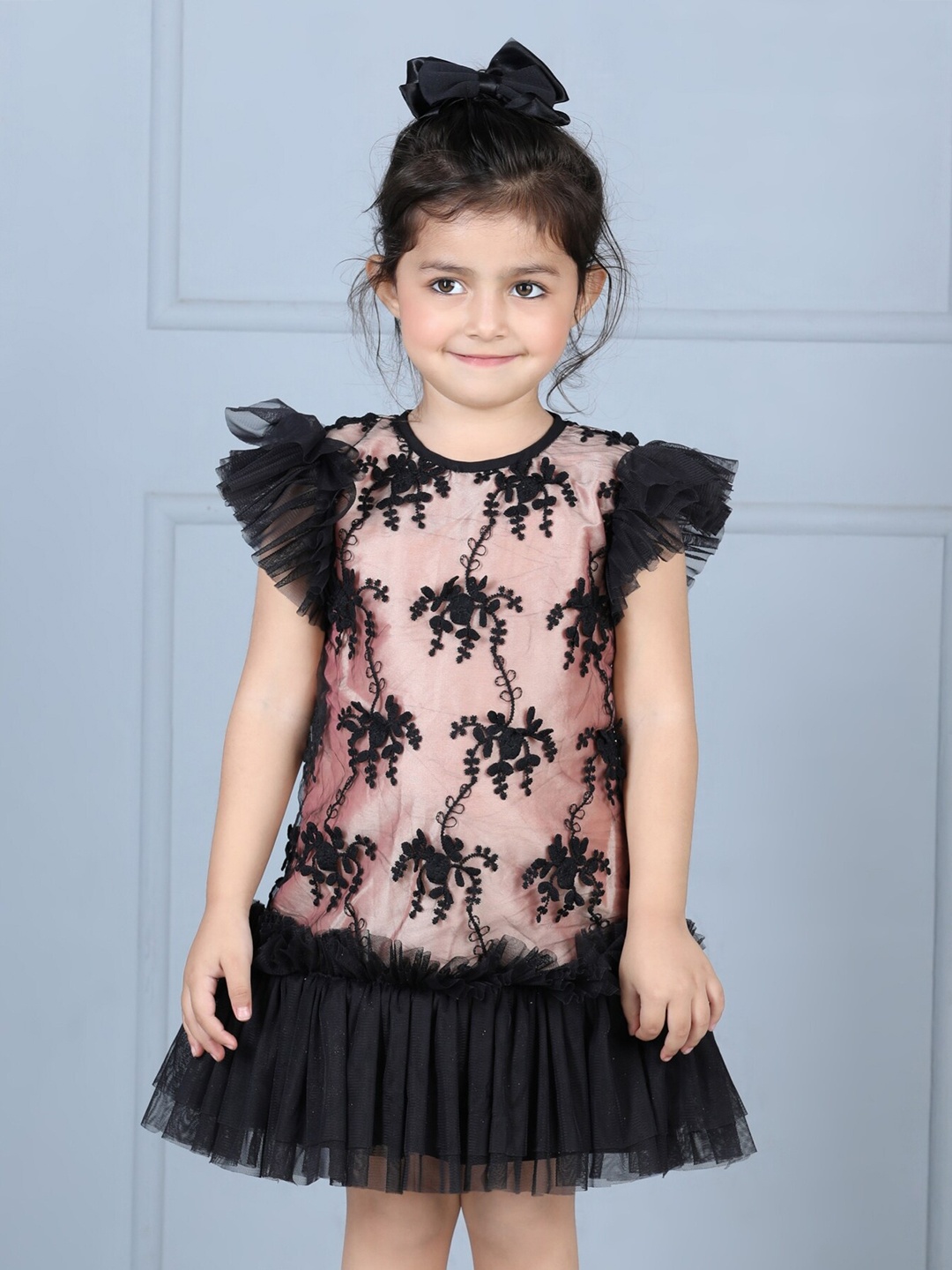 

Dress My Angel Floral Net Drop-Waist Round Neck Dresses, Black