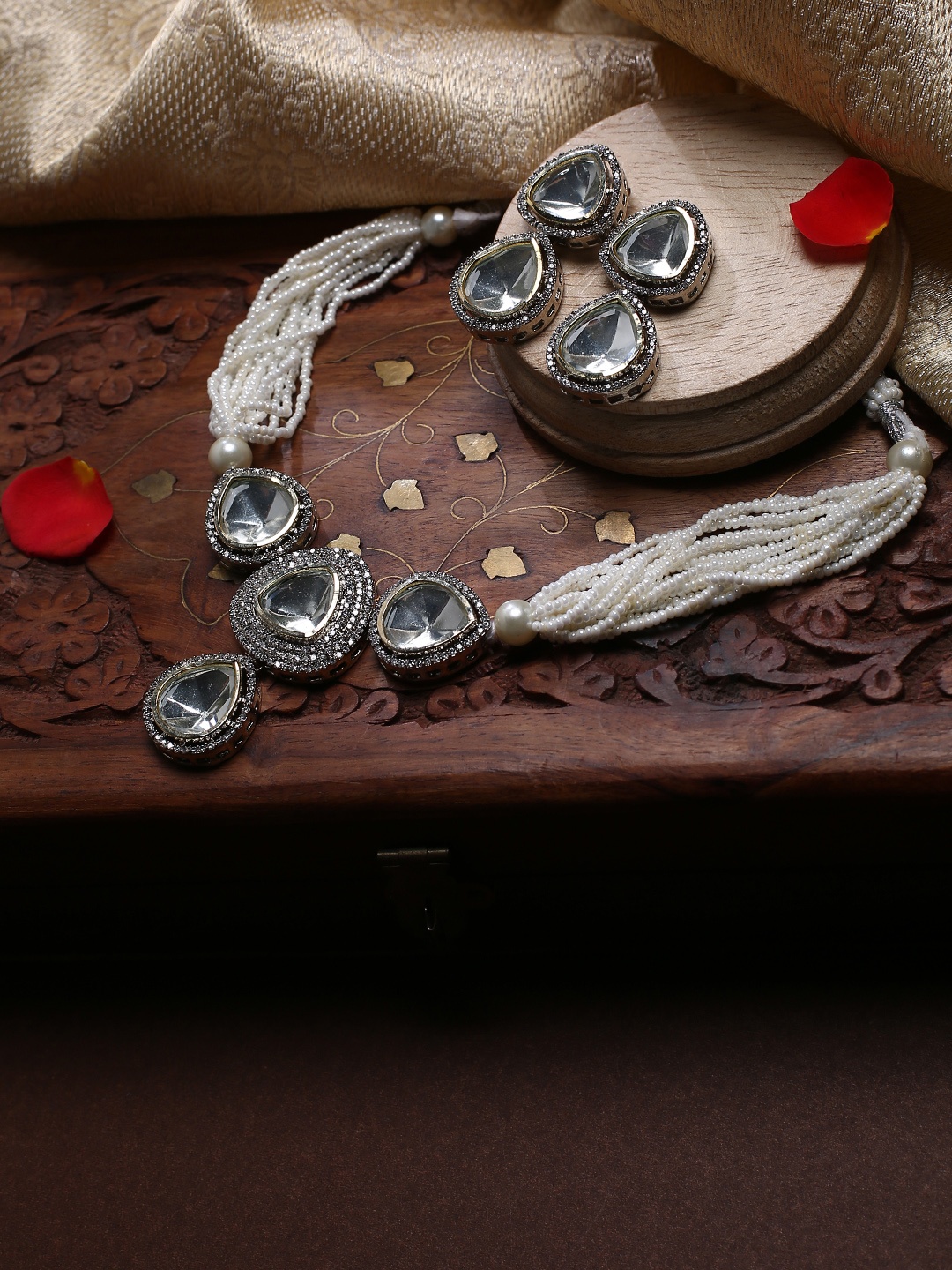 

justpeachy Rhodium-Plated Kundan Studded Jewellery Set, Silver