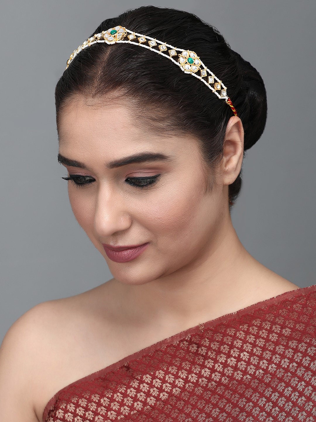

justpeachy Gold-Plated Kundan-Studded & Beaded Sheeshphool