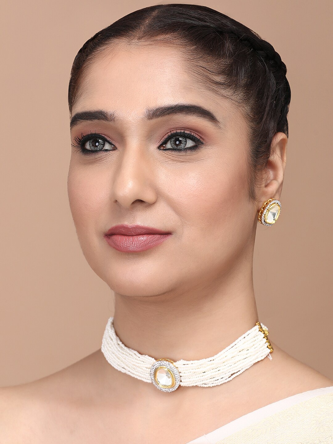 

justpeachy Gold-Plated Kundan Studded & Beaded Jewellery Set