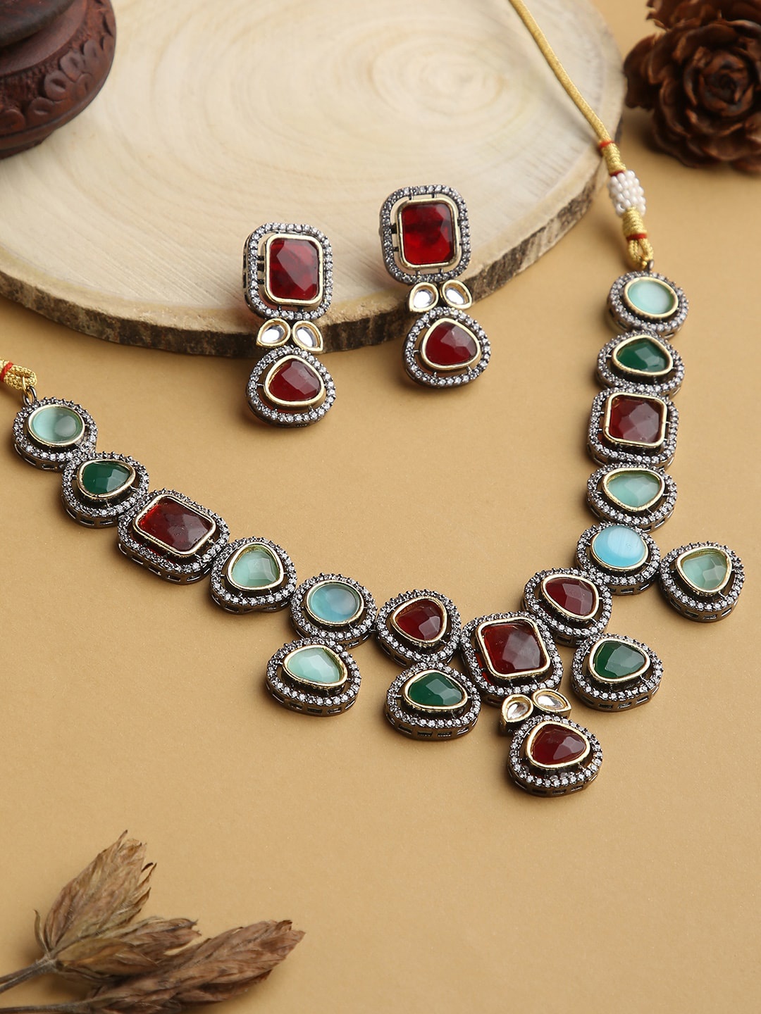 

justpeachy Gold-Plated Vintage Stone-Studded Jewellery Set