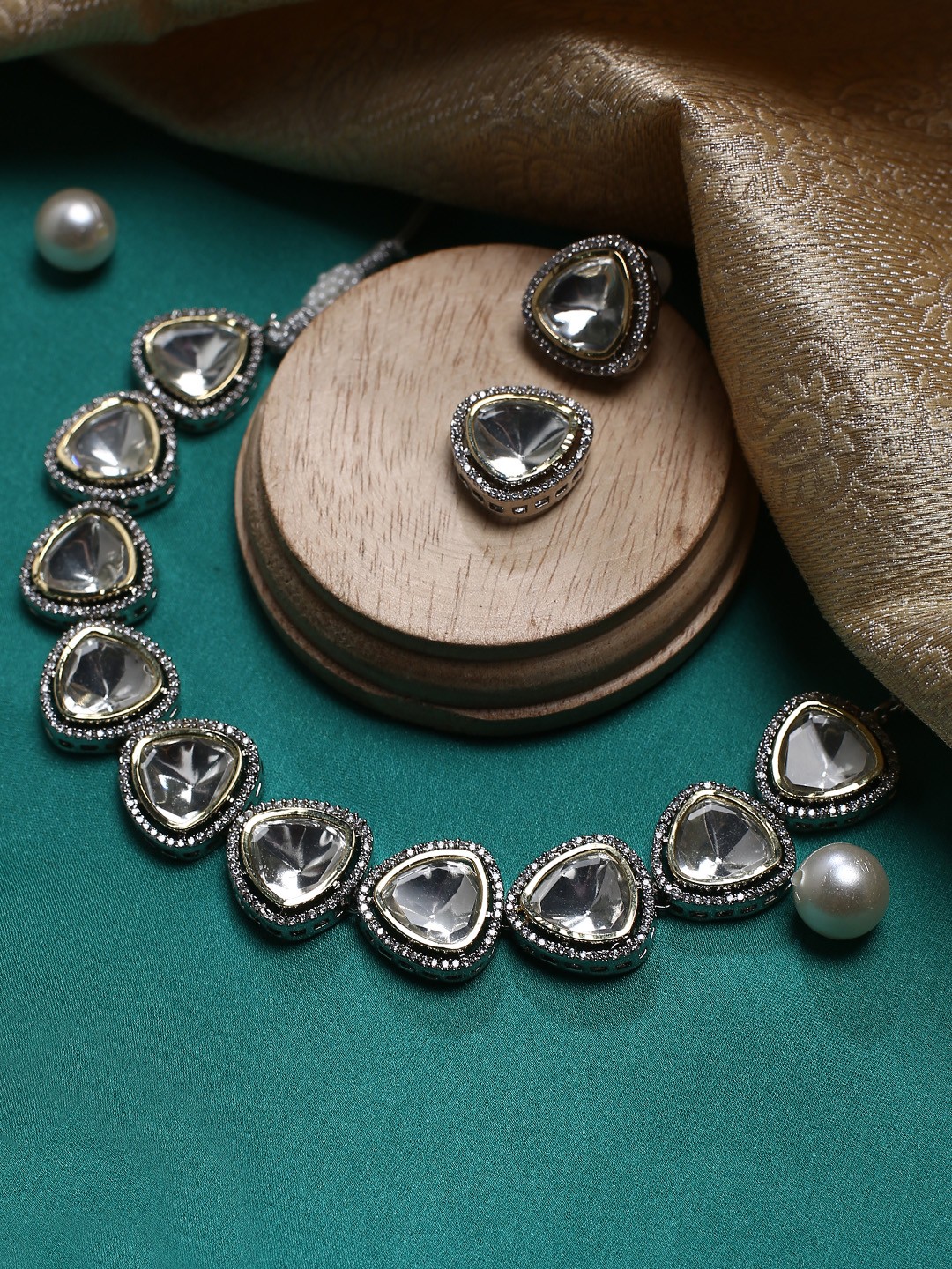 

justpeachy Rhodium-Plated Kundan Stone-Studded Jewellery Set, Silver