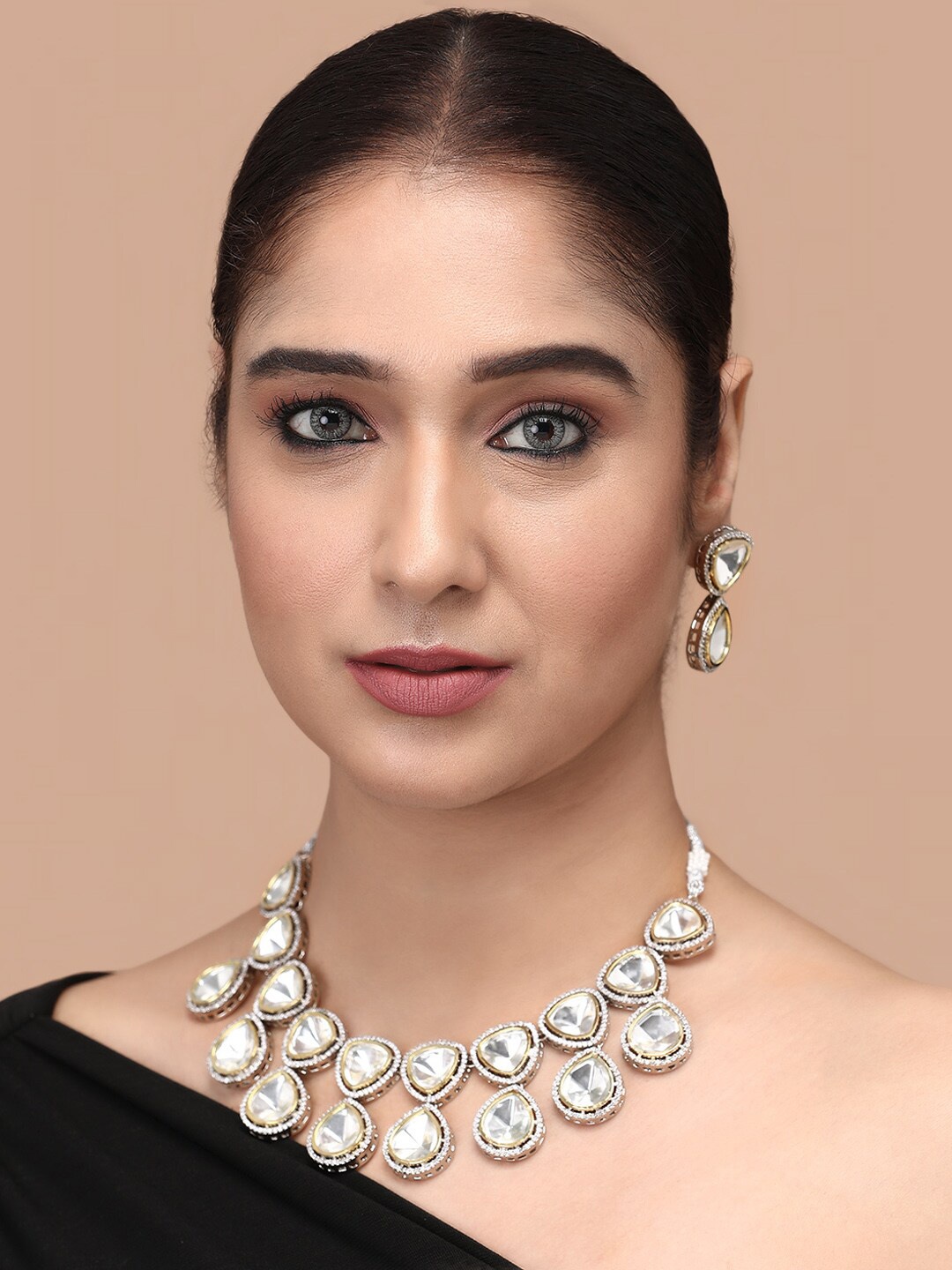 

justpeachy Kundan Stone-Studded Rhodium-Plated Jewellery Set, Gold