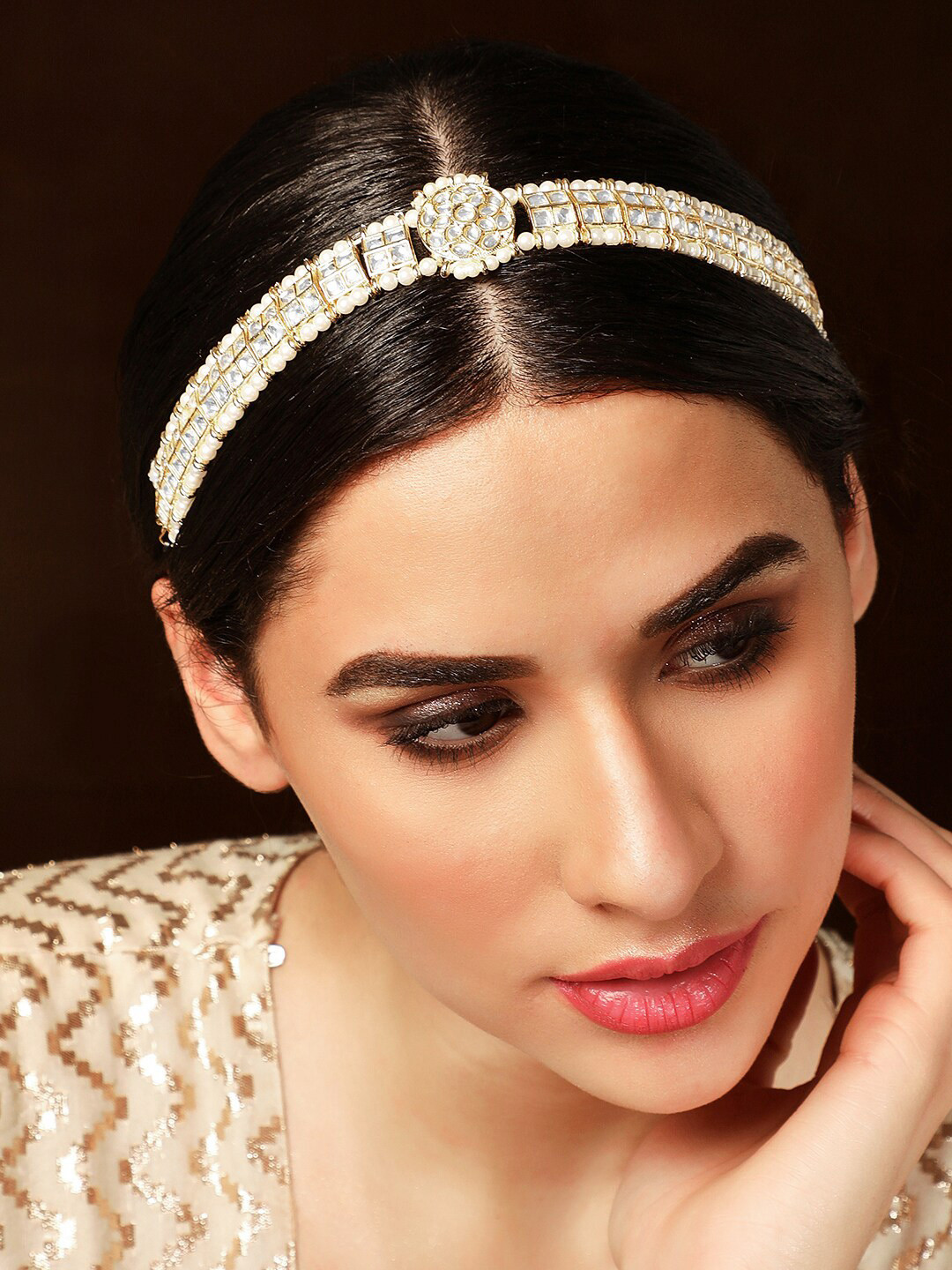 

Rubans Gold-Plated Kundan Studded & Pearl Beaded Sheeshphool