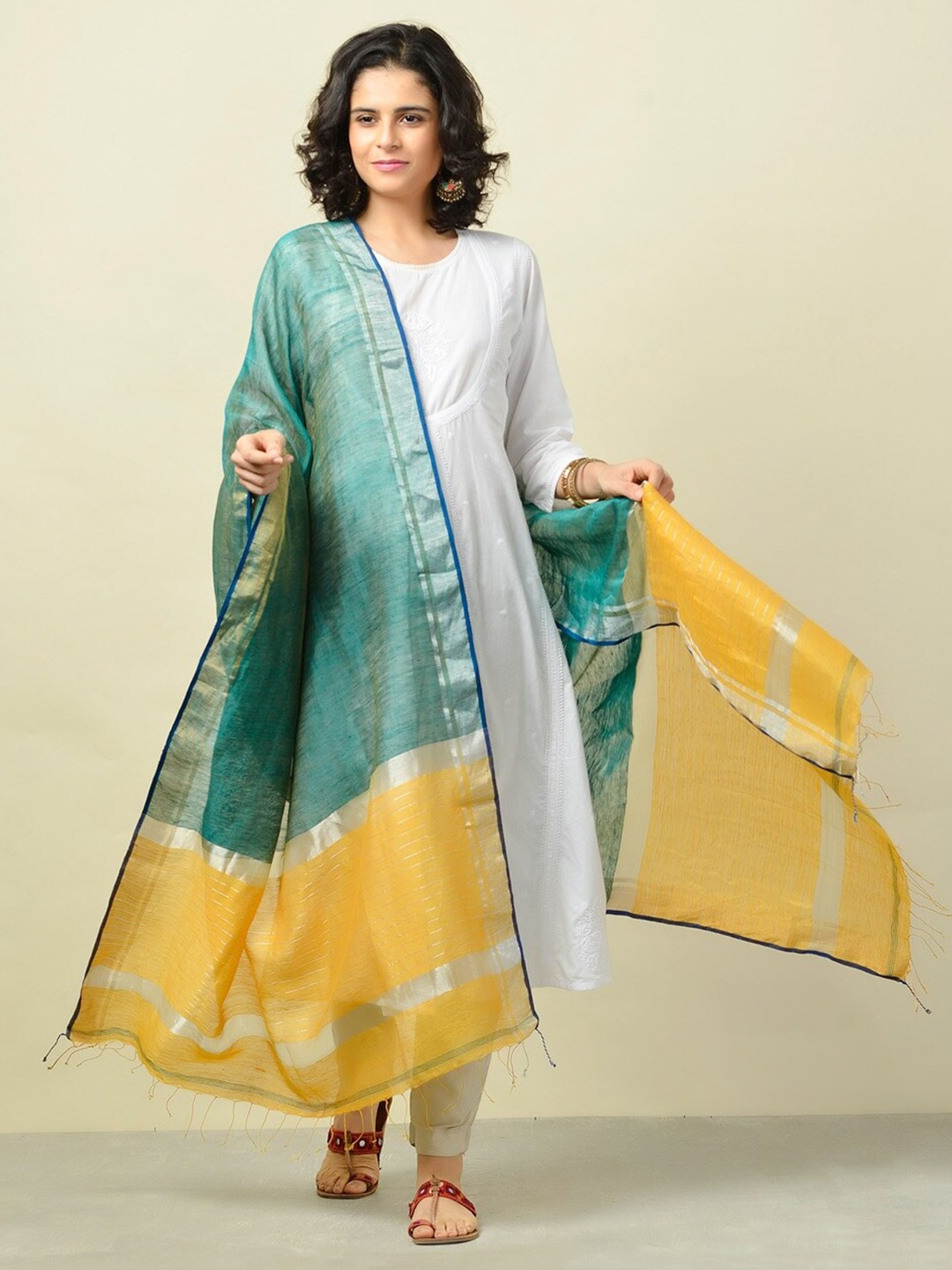 

Fabindia Woven Design Linen Dupatta with Zari, Green