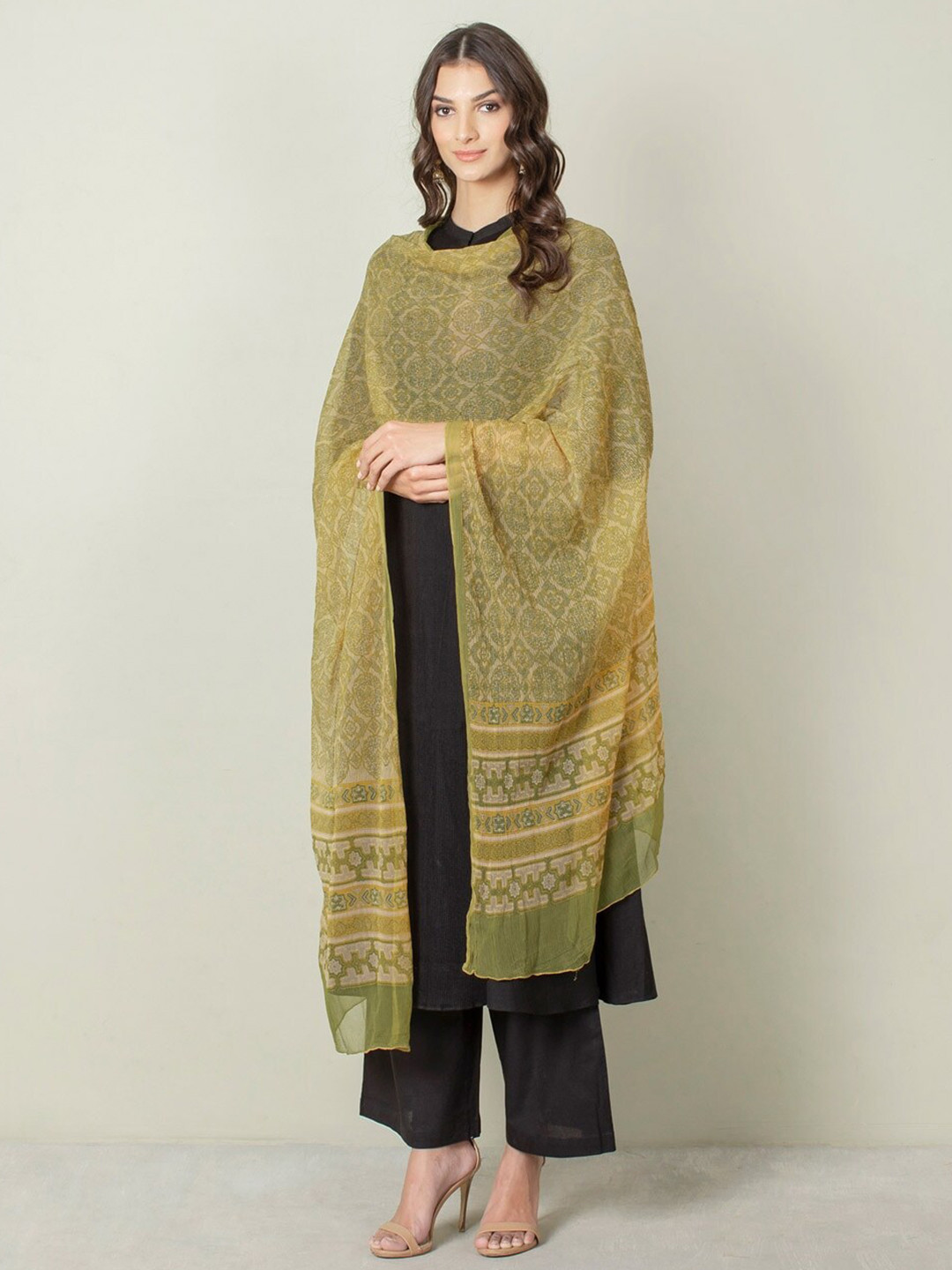

Fabindia Printed Dupatta, Yellow