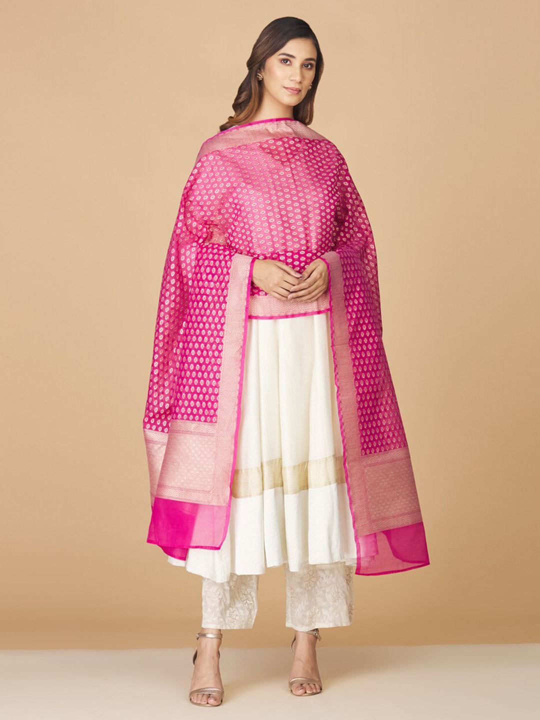 

Fabindia Woven Design Cotton Silk Dupatta with Zari, Magenta