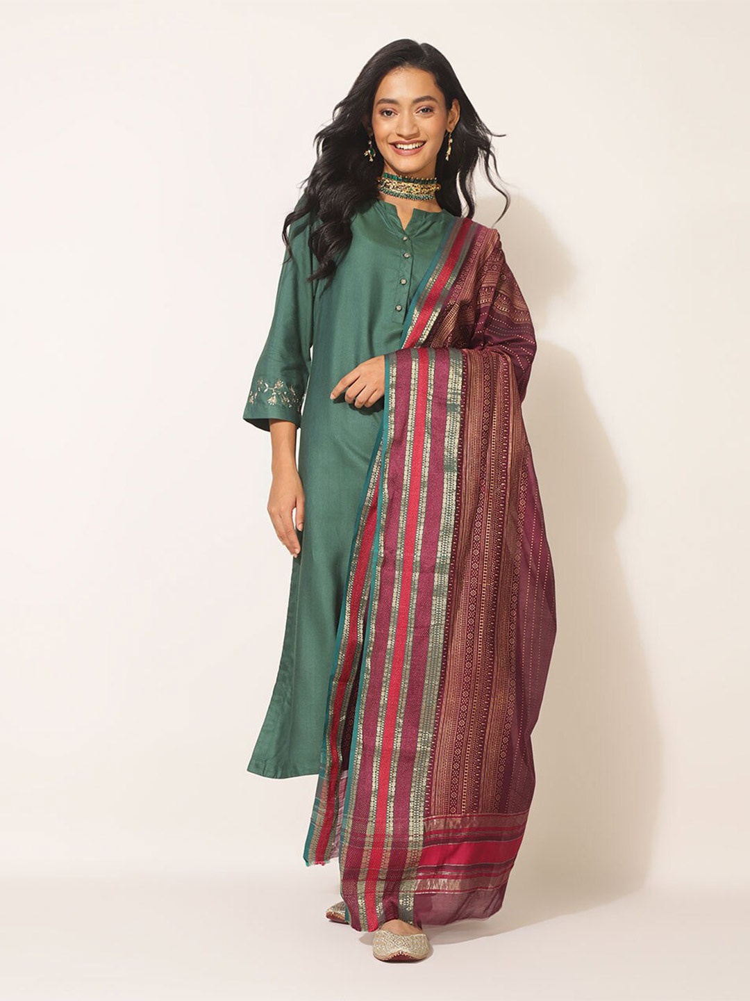 

Fabindia Printed Dupatta, Burgundy