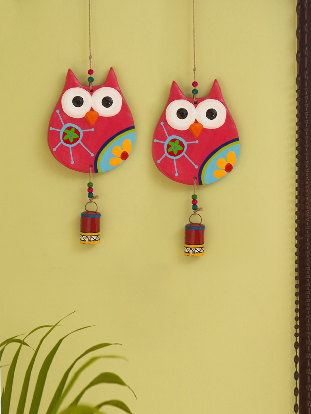 

ExclusiveLane Red & White Set Of 2 Owl Decorative Terracotta Wall Hanging Bell